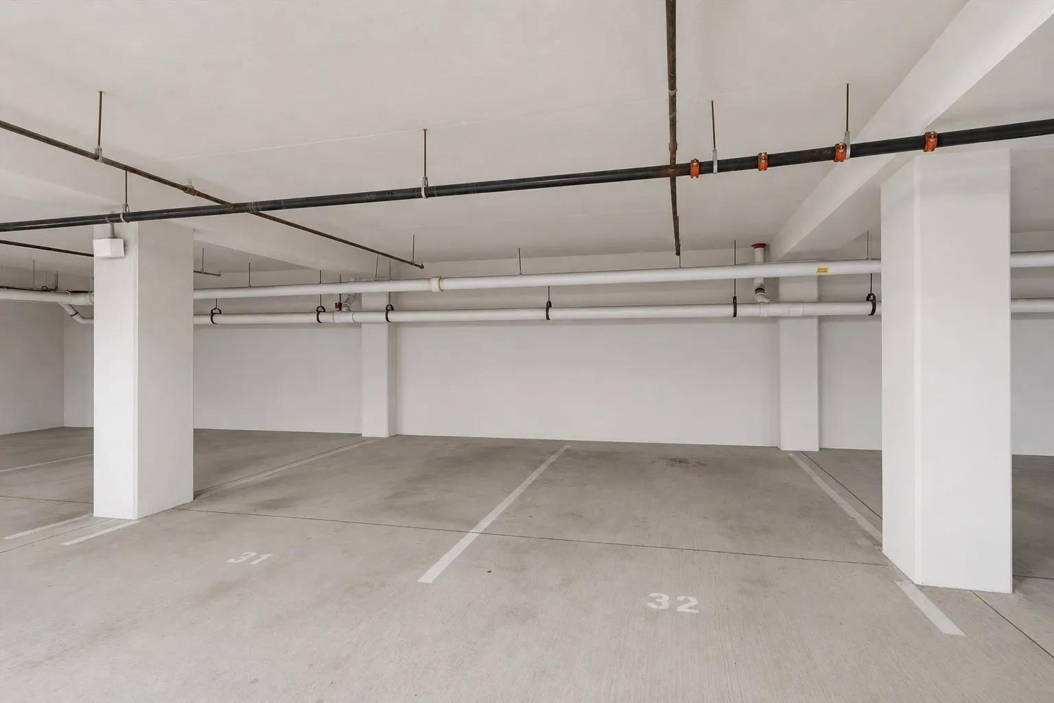 Condominium For Sale in Dallas County , 5055 Addison Circle 713, Addison, Texas 75001, 2 Bedroom, 3 Bathroom, 2 Garage spaces, 1,890 Sqft, built in 2000, mls#21343213, Real Estate Agent in Addison, Homes For Sale in Dallas county, Homes For Sale in Addison, Realtor in Addison Texas, Real Estate Brokerage Independent Realty Texas, Luminita Cordes Realtor