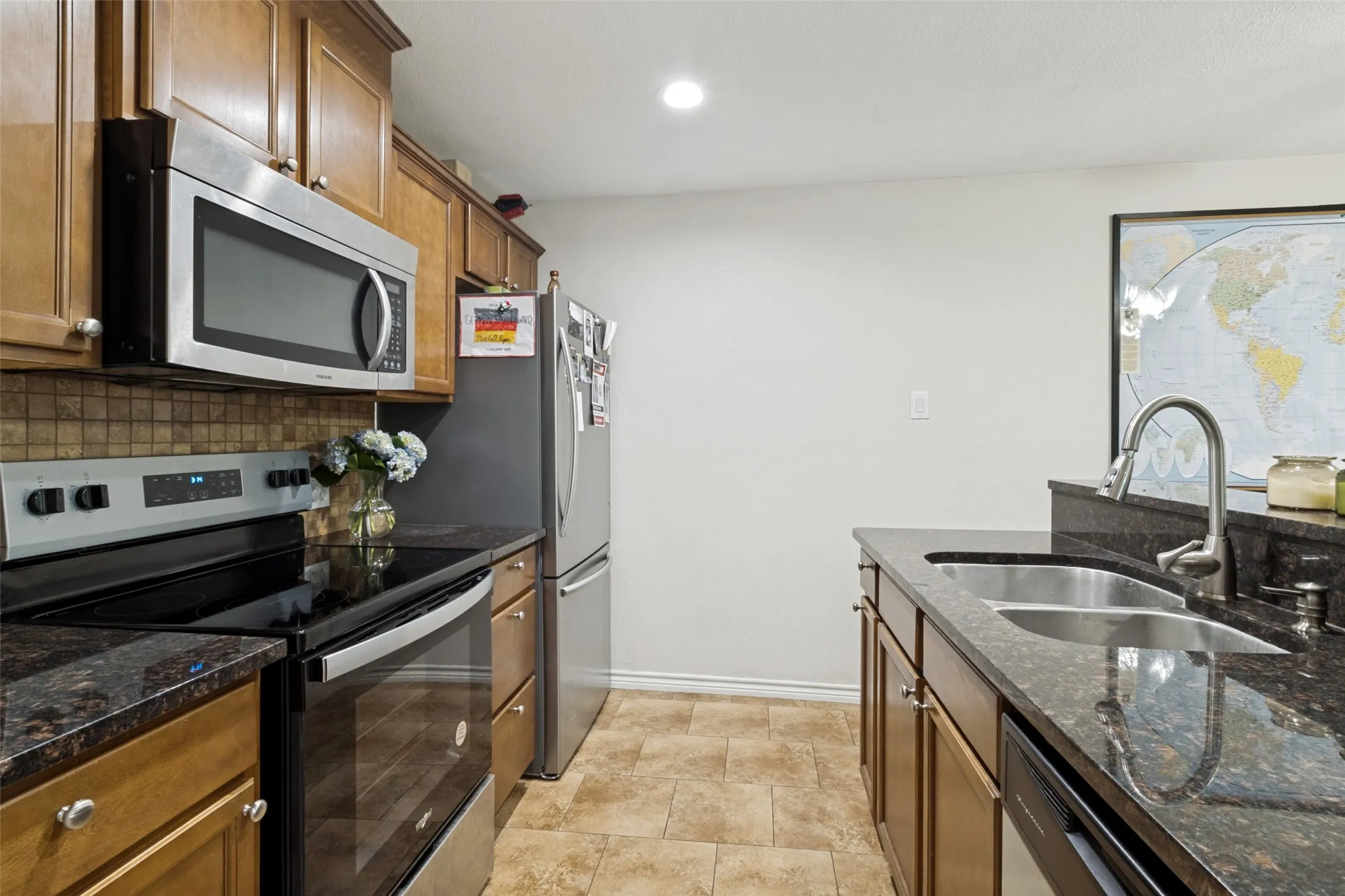 Condominium For Sale in Dallas County , 5832 Sandhurst Lane B, Dallas, Texas 75206, 2 Bedroom, 2 Bathroom, Garage spaces, 1,000 Sqft, built in 1968, mls#21336533, Real Estate Agent in Dallas, Homes For Sale in Dallas county, Homes For Sale in Dallas, Realtor in Dallas Texas, Real Estate Brokerage Independent Realty Texas, Luminita Cordes Realtor