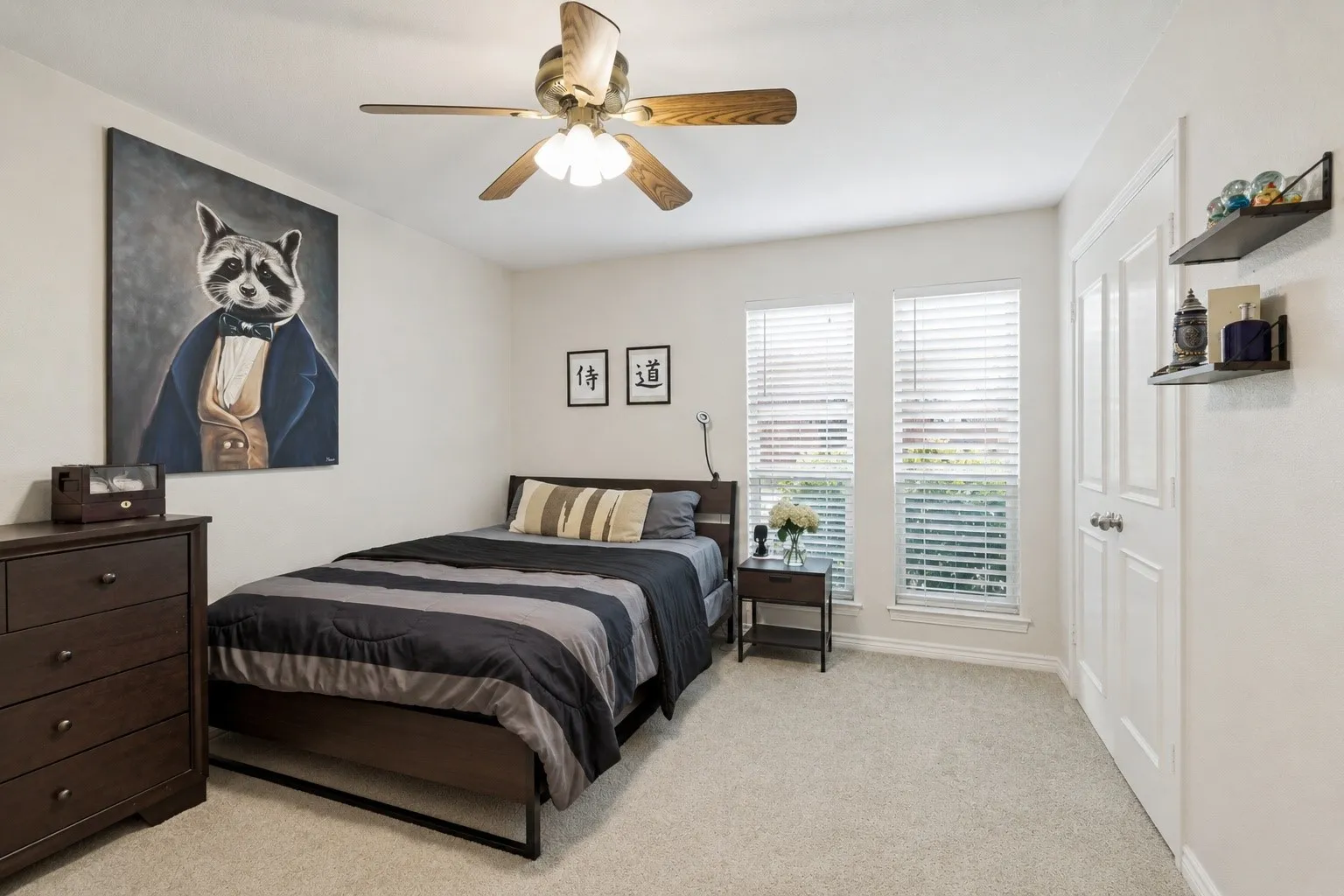 Condominium For Sale in Dallas County , 5832 Sandhurst Lane B, Dallas, Texas 75206, 2 Bedroom, 2 Bathroom, Garage spaces, 1,000 Sqft, built in 1968, mls#21336533, Real Estate Agent in Dallas, Homes For Sale in Dallas county, Homes For Sale in Dallas, Realtor in Dallas Texas, Real Estate Brokerage Independent Realty Texas, Luminita Cordes Realtor