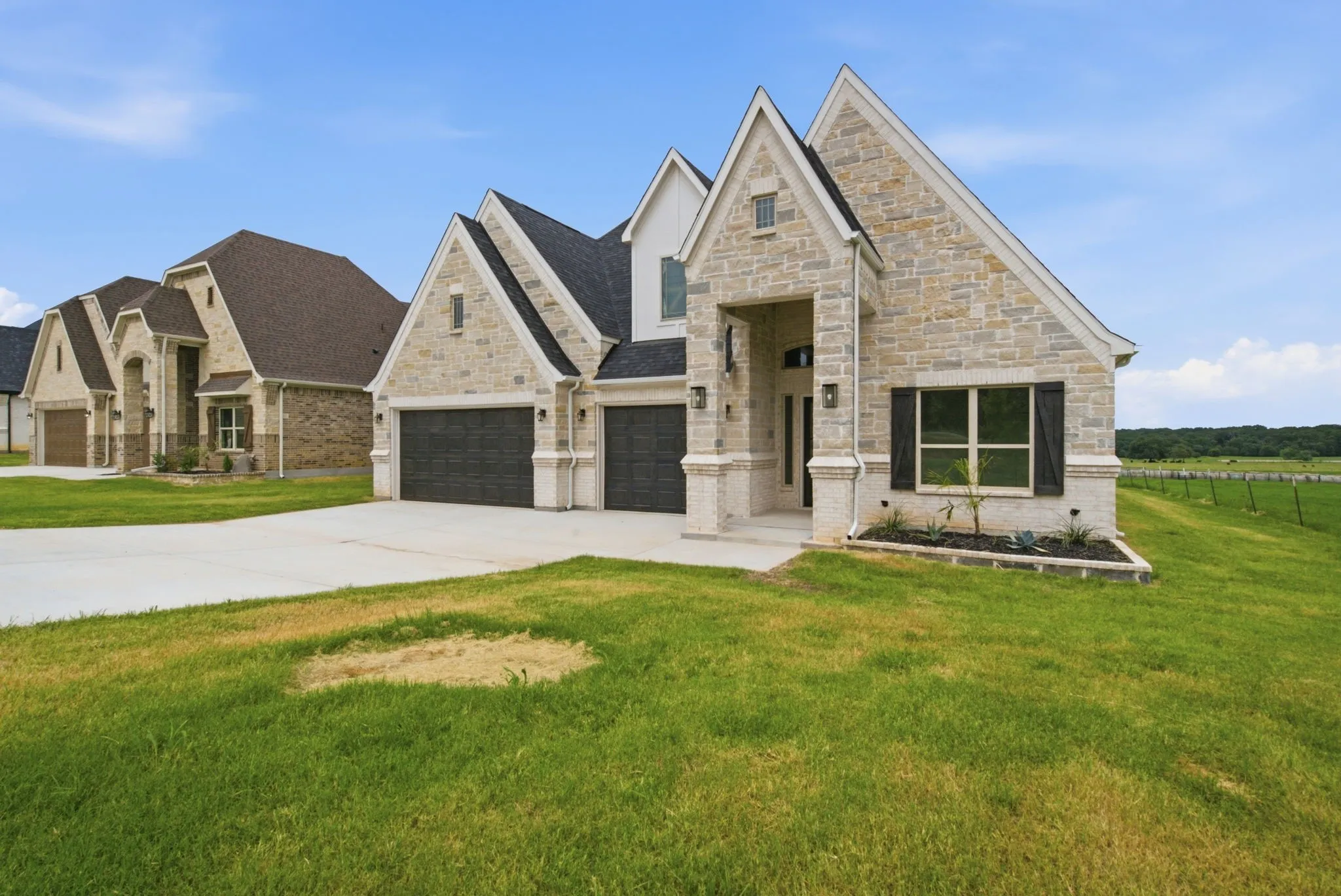 Single Family Residence For Sale in Parker County , 672 Jennings Lane, Azle, Texas 76020, 4 Bedroom, 4 Bathroom, 3 Garage spaces, 3,141 Sqft, built in 2026, mls#21343655, Real Estate Agent in Azle, Homes For Sale in Parker county, Homes For Sale in Azle, Realtor in Azle Texas, Real Estate Brokerage Independent Realty Texas, Luminita Cordes Realtor