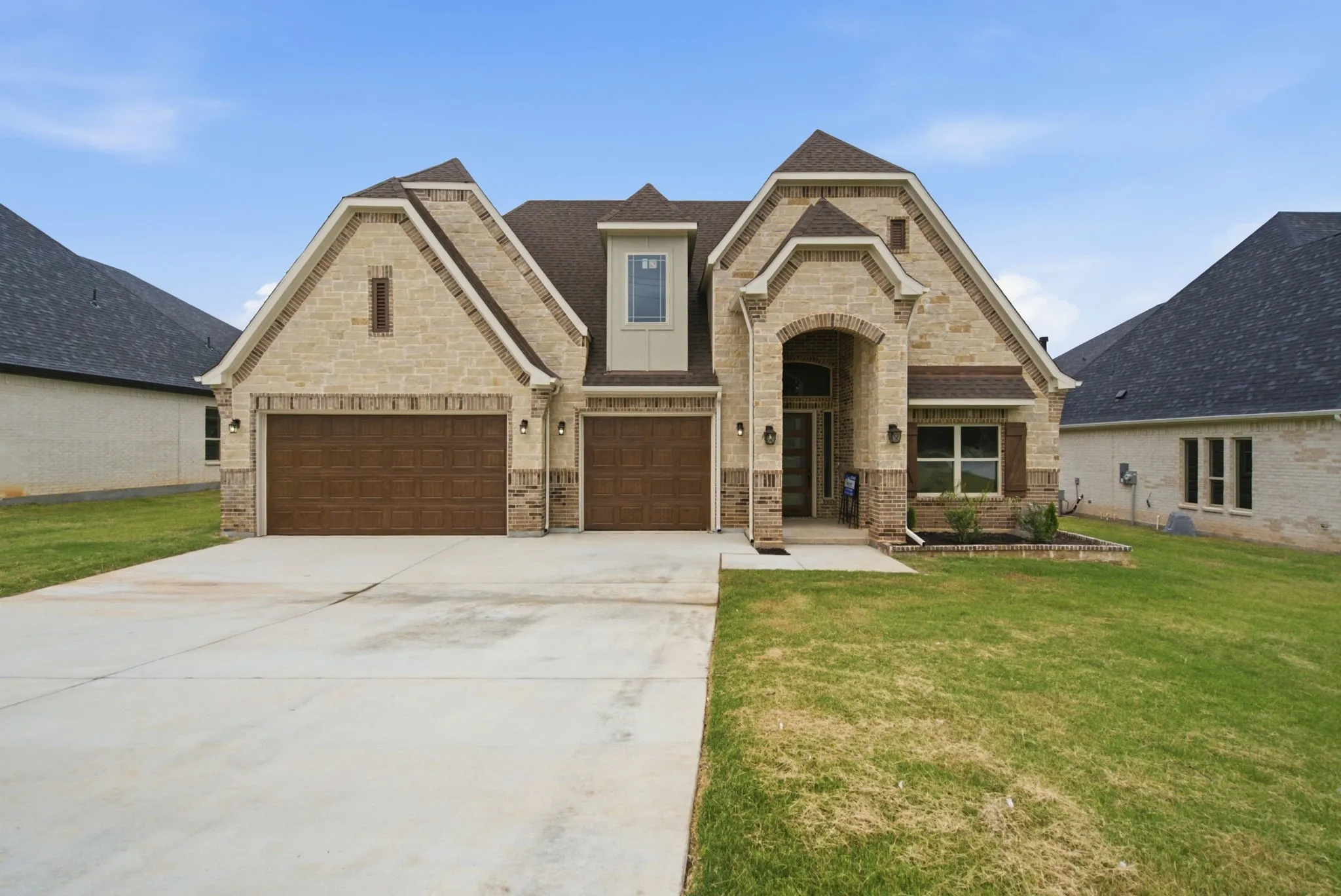 Single Family Residence For Sale in Parker County , 676 Jennings Lane, Azle, Texas 76020, 4 Bedroom, 4 Bathroom, 3 Garage spaces, 3,141 Sqft, built in 2026, mls#21343783, Real Estate Agent in Azle, Homes For Sale in Parker county, Homes For Sale in Azle, Realtor in Azle Texas, Real Estate Brokerage Independent Realty Texas, Luminita Cordes Realtor