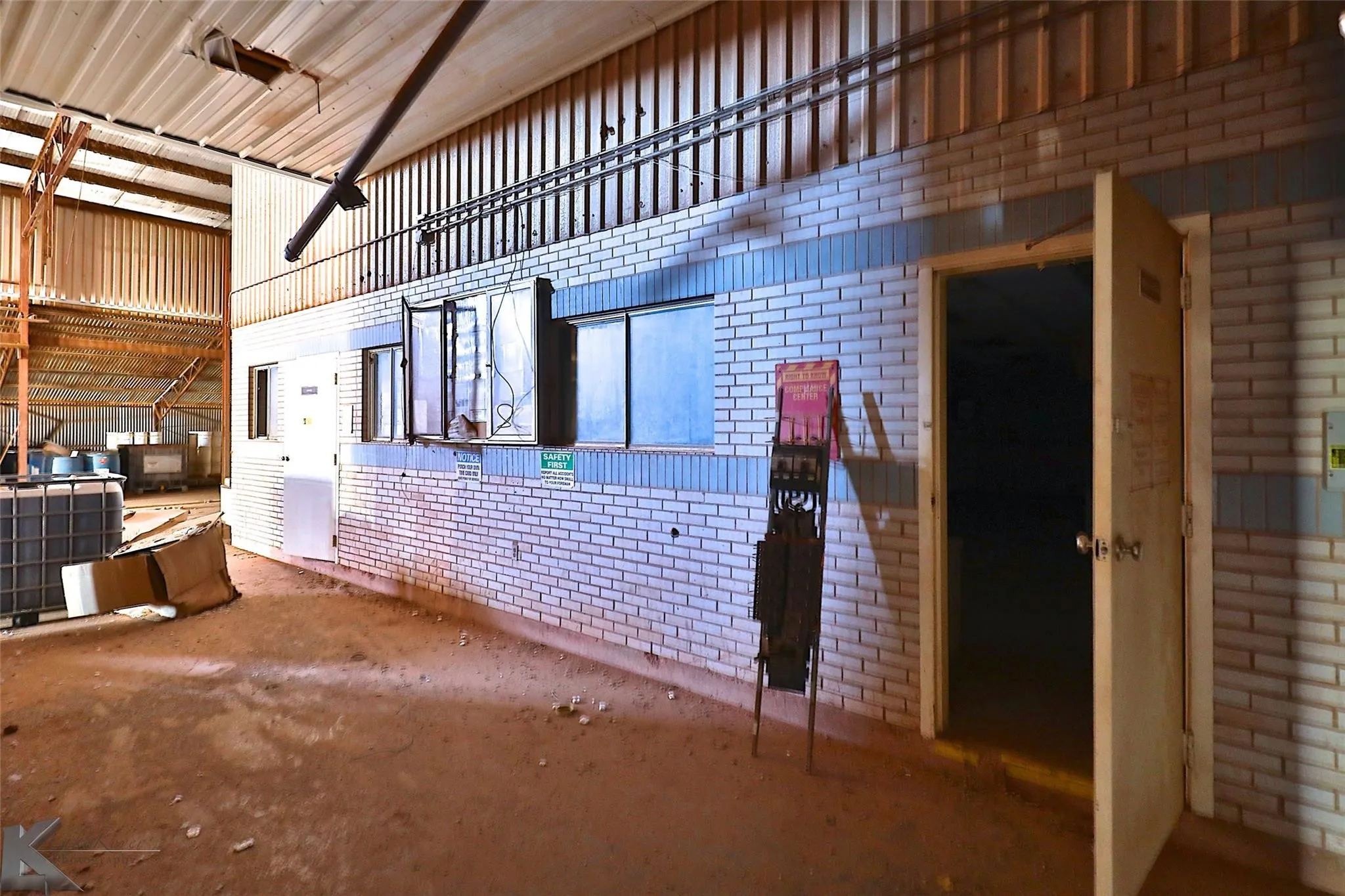 Warehouse For Sale in Scurry County , 3097 Brick Plant Road, Snyder, Texas 79549, 0, 0, Garage spaces, 0 Sqft, built in 1960, mls#21344135, Real Estate Agent in Snyder, Homes For Sale in Scurry county, Homes For Sale in Snyder, Realtor in Snyder Texas, Real Estate Brokerage Independent Realty Texas, Luminita Cordes Realtor