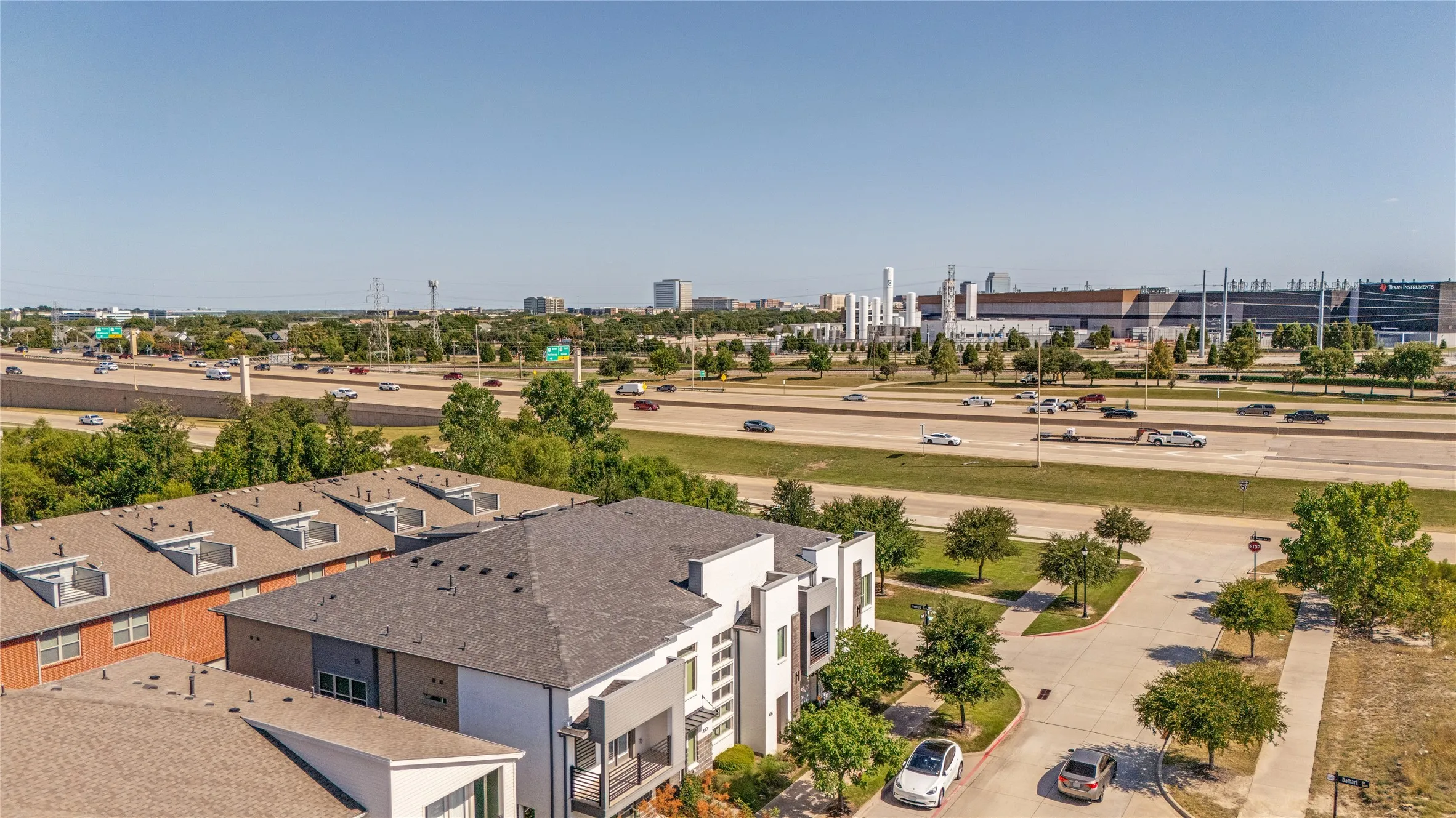 Prime location in Plano with immediate access to George Bush, and one exit to 75. This is north Dallas real estate, close to all the action.