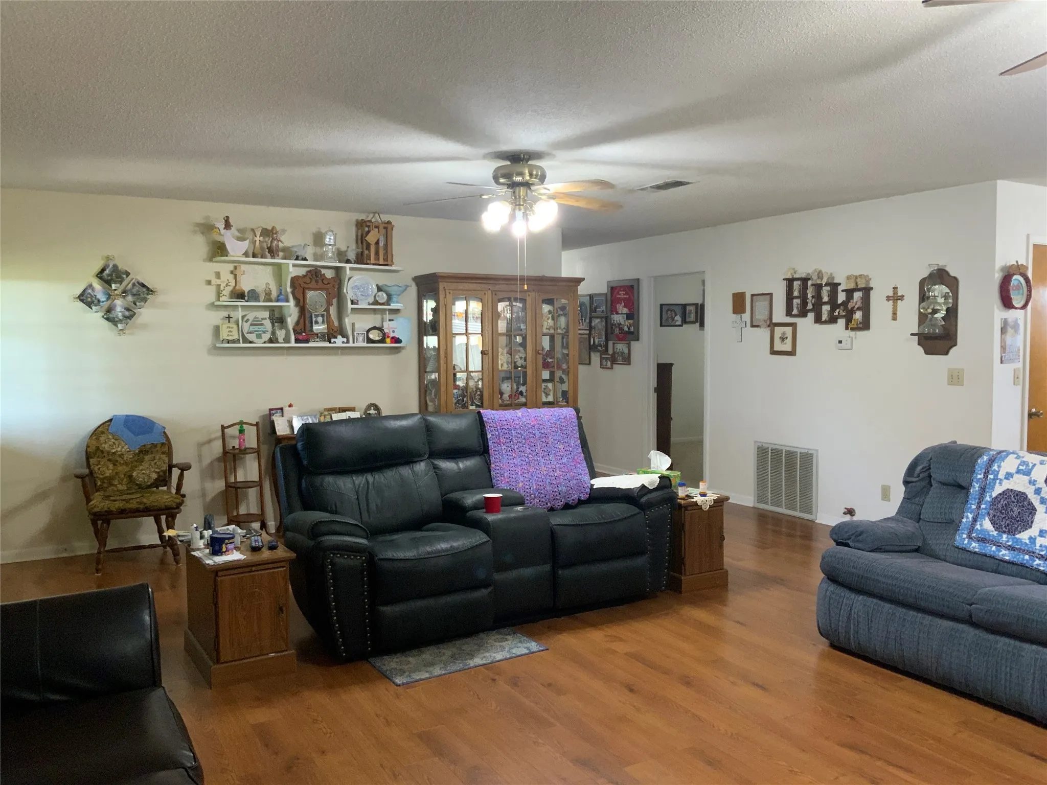 Single Family Residence For Sale in Comanche County , 600 County Road 107, Sidney, Texas 76474, 3 Bedrooms, 2 Bathrooms, Garage spaces, 2,145 Sqft, built in 1994, Price $486,025, mls#21343502, Real Estate Agent in Sidney, Homes For Sale in Comanche county, Homes For Sale in Sidney, Realtor in Sidney Texas, Real Estate Brokerage Independent Realty Texas, Luminita Cordes Realtor