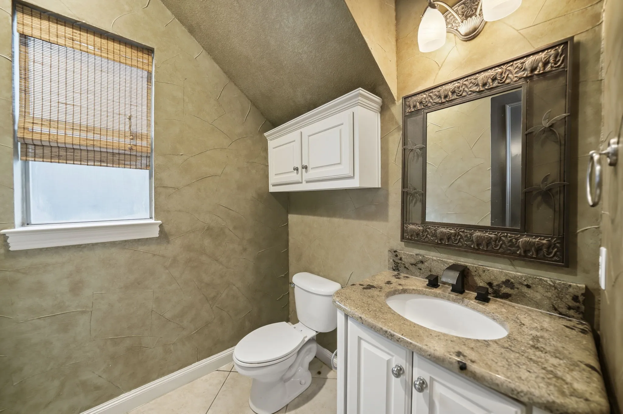 Single Family Residence For Sale in Denton County , 4605 Donegal Drive, Frisco, Texas 75034, 5 Bedroom, 5 Bathroom, 3 Garage spaces, 4,490 Sqft, built in 2002, mls#21339529, Real Estate Agent in Frisco, Homes For Sale in Denton county, Homes For Sale in Frisco, Realtor in Frisco Texas, Real Estate Brokerage Independent Realty Texas, Luminita Cordes Realtor