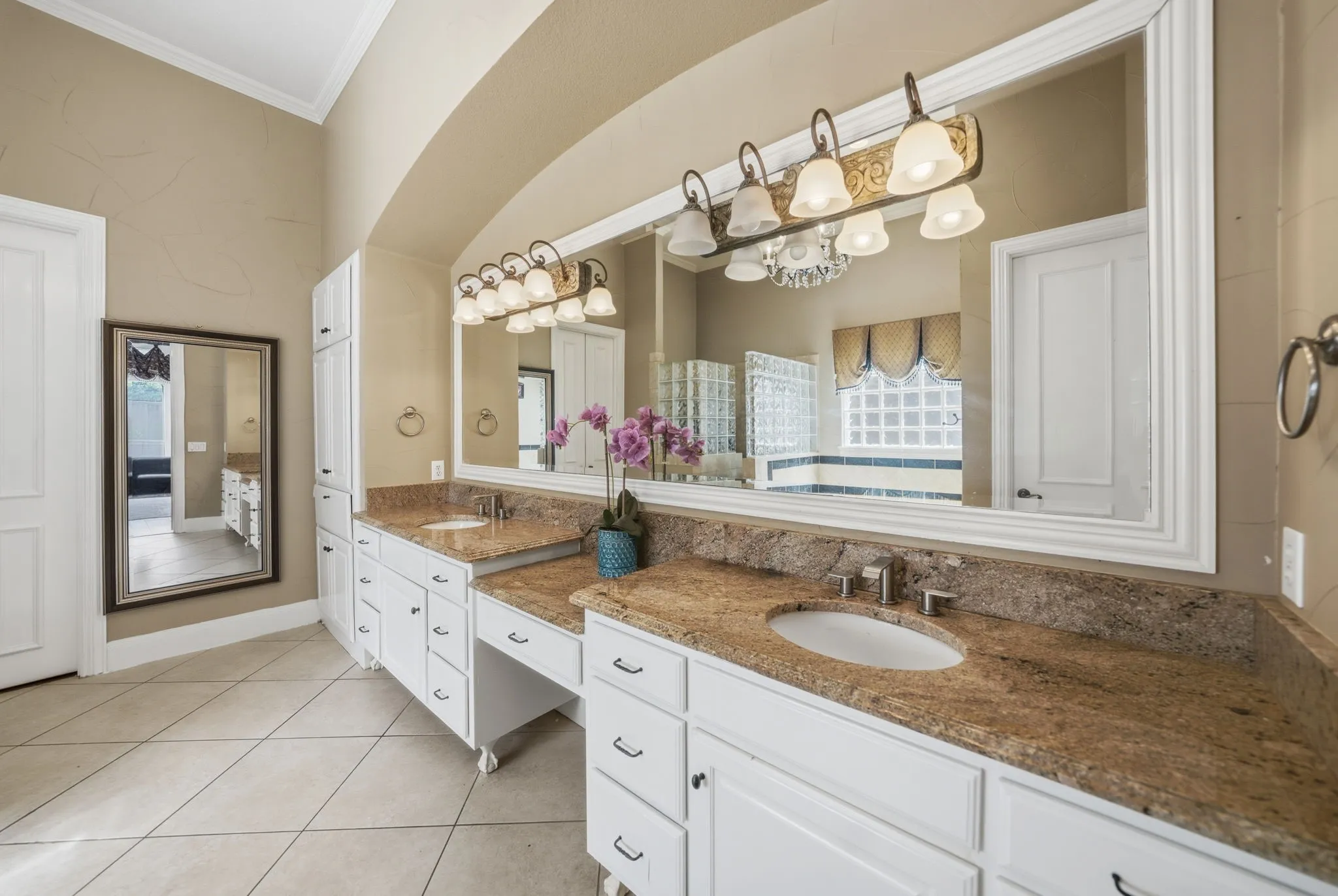 Single Family Residence For Sale in Denton County , 4605 Donegal Drive, Frisco, Texas 75034, 5 Bedroom, 5 Bathroom, 3 Garage spaces, 4,490 Sqft, built in 2002, mls#21339529, Real Estate Agent in Frisco, Homes For Sale in Denton county, Homes For Sale in Frisco, Realtor in Frisco Texas, Real Estate Brokerage Independent Realty Texas, Luminita Cordes Realtor