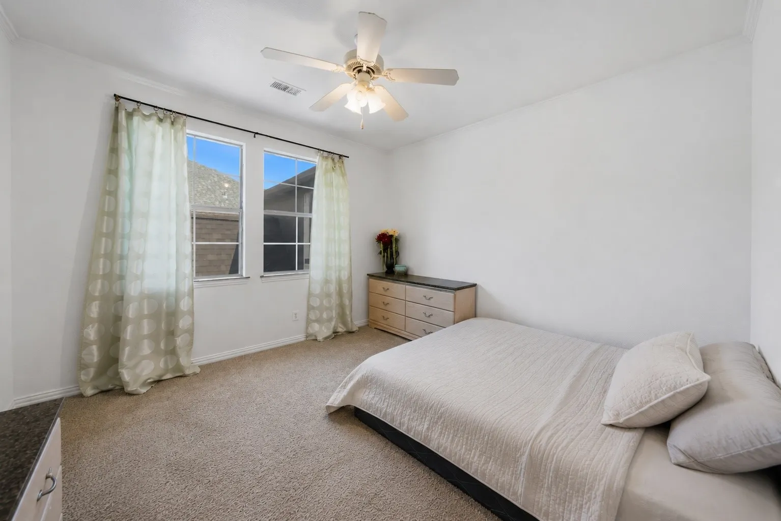 Single Family Residence For Sale in Denton County , 4605 Donegal Drive, Frisco, Texas 75034, 5 Bedroom, 5 Bathroom, 3 Garage spaces, 4,490 Sqft, built in 2002, mls#21339529, Real Estate Agent in Frisco, Homes For Sale in Denton county, Homes For Sale in Frisco, Realtor in Frisco Texas, Real Estate Brokerage Independent Realty Texas, Luminita Cordes Realtor