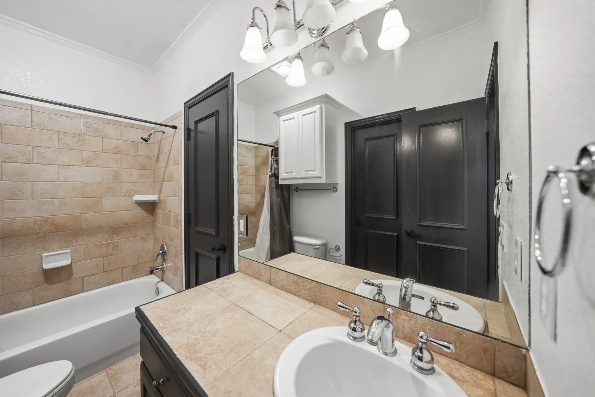 Single Family Residence For Sale in Denton County , 4605 Donegal Drive, Frisco, Texas 75034, 5 Bedroom, 5 Bathroom, 3 Garage spaces, 4,490 Sqft, built in 2002, mls#21339529, Real Estate Agent in Frisco, Homes For Sale in Denton county, Homes For Sale in Frisco, Realtor in Frisco Texas, Real Estate Brokerage Independent Realty Texas, Luminita Cordes Realtor