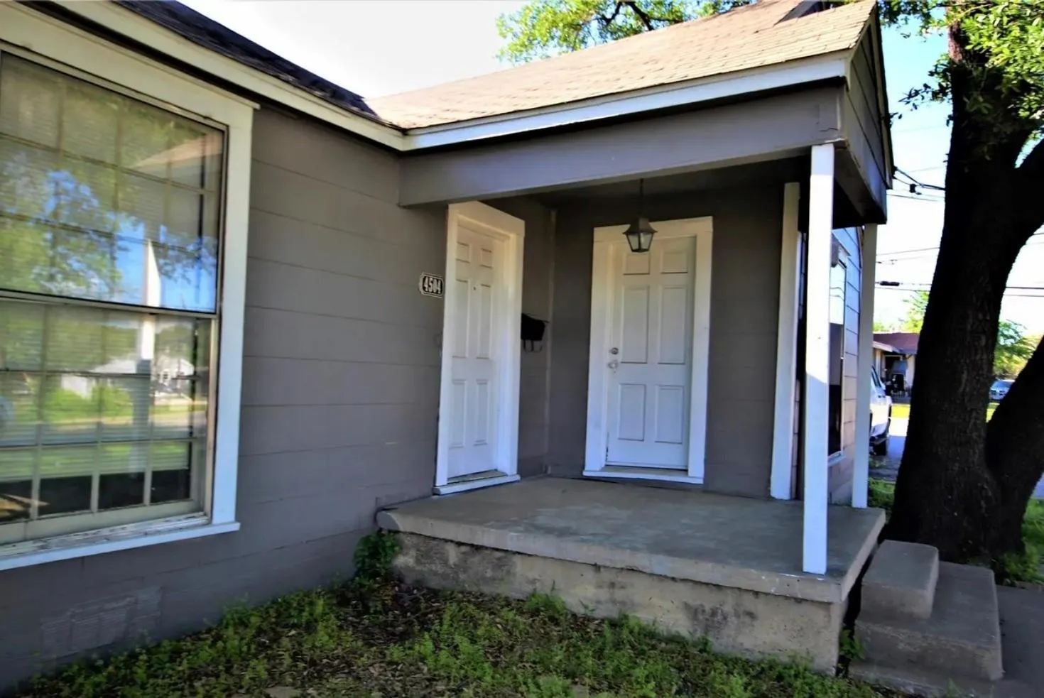 Single Family Residence For Rent in Hunt County , 4504 Stonewall Street, Greenville, Texas 75401, 3 Bedroom, 2 Bathroom, Garage spaces, 1,550 Sqft, built in 1980, mls#21344189, Real Estate Agent in Greenville, Homes For Rent in Hunt county, Homes For Rent in Greenville, Realtor in Greenville Texas, Real Estate Brokerage Independent Realty Texas, Luminita Cordes Realtor