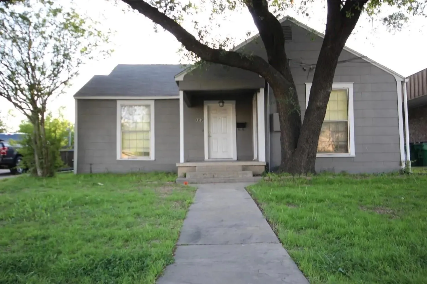 Single Family Residence For Rent in Hunt County , 4504 Stonewall Street, Greenville, Texas 75401, 3 Bedroom, 2 Bathroom, Garage spaces, 1,550 Sqft, built in 1980, mls#21344189, Real Estate Agent in Greenville, Homes For Rent in Hunt county, Homes For Rent in Greenville, Realtor in Greenville Texas, Real Estate Brokerage Independent Realty Texas, Luminita Cordes Realtor