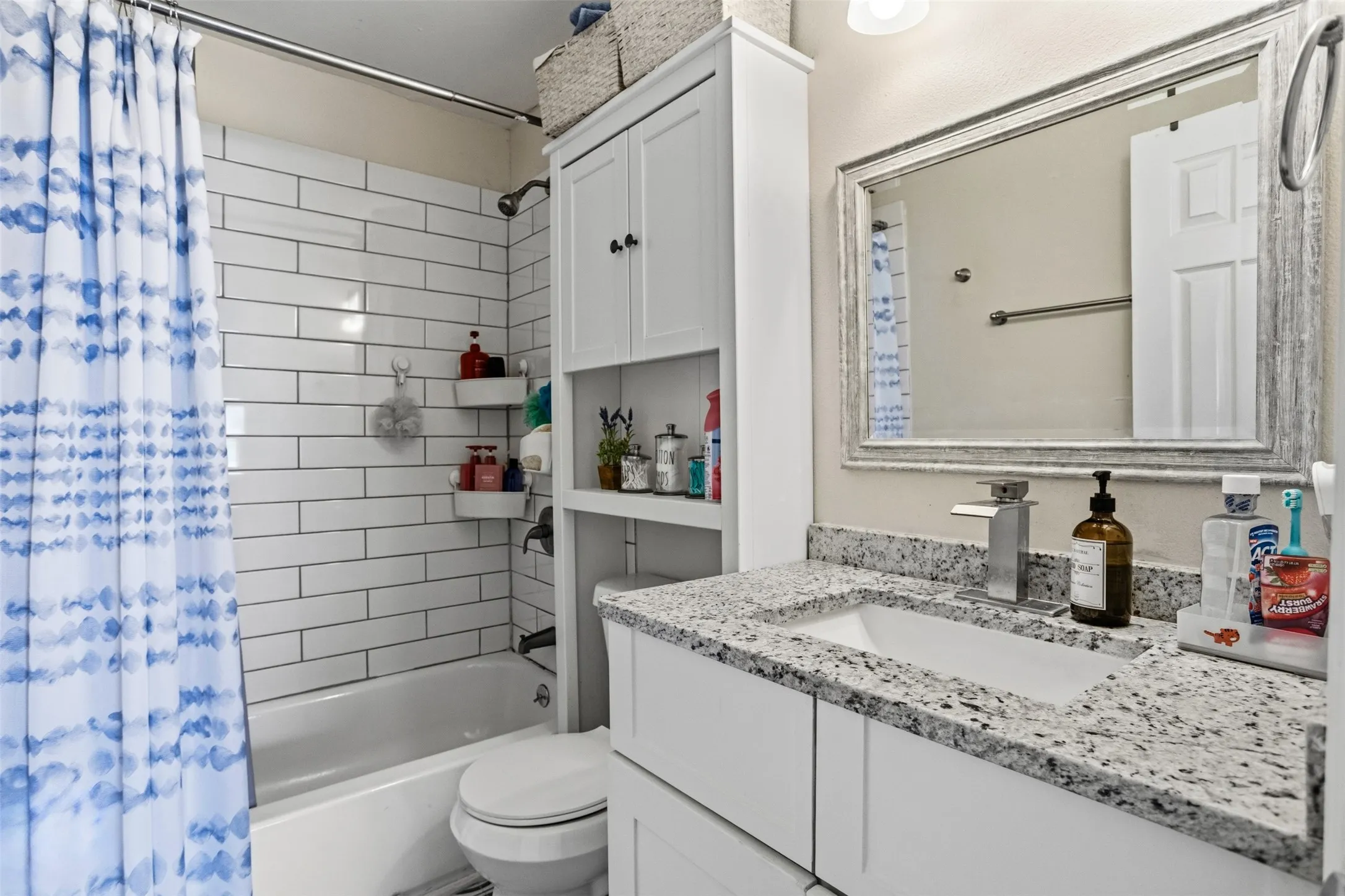 Single Family Residence For Rent in Dallas County , 516 E Wintergreen Road, De Soto, Texas 75115, 4 Bedroom, 1 Bathroom, Garage spaces, 1,738 Sqft, built in 1955, mls#21344195, Real Estate Agent in De Soto, Homes For Rent in Dallas county, Homes For Rent in De Soto, Realtor in De Soto Texas, Real Estate Brokerage Independent Realty Texas, Luminita Cordes Realtor