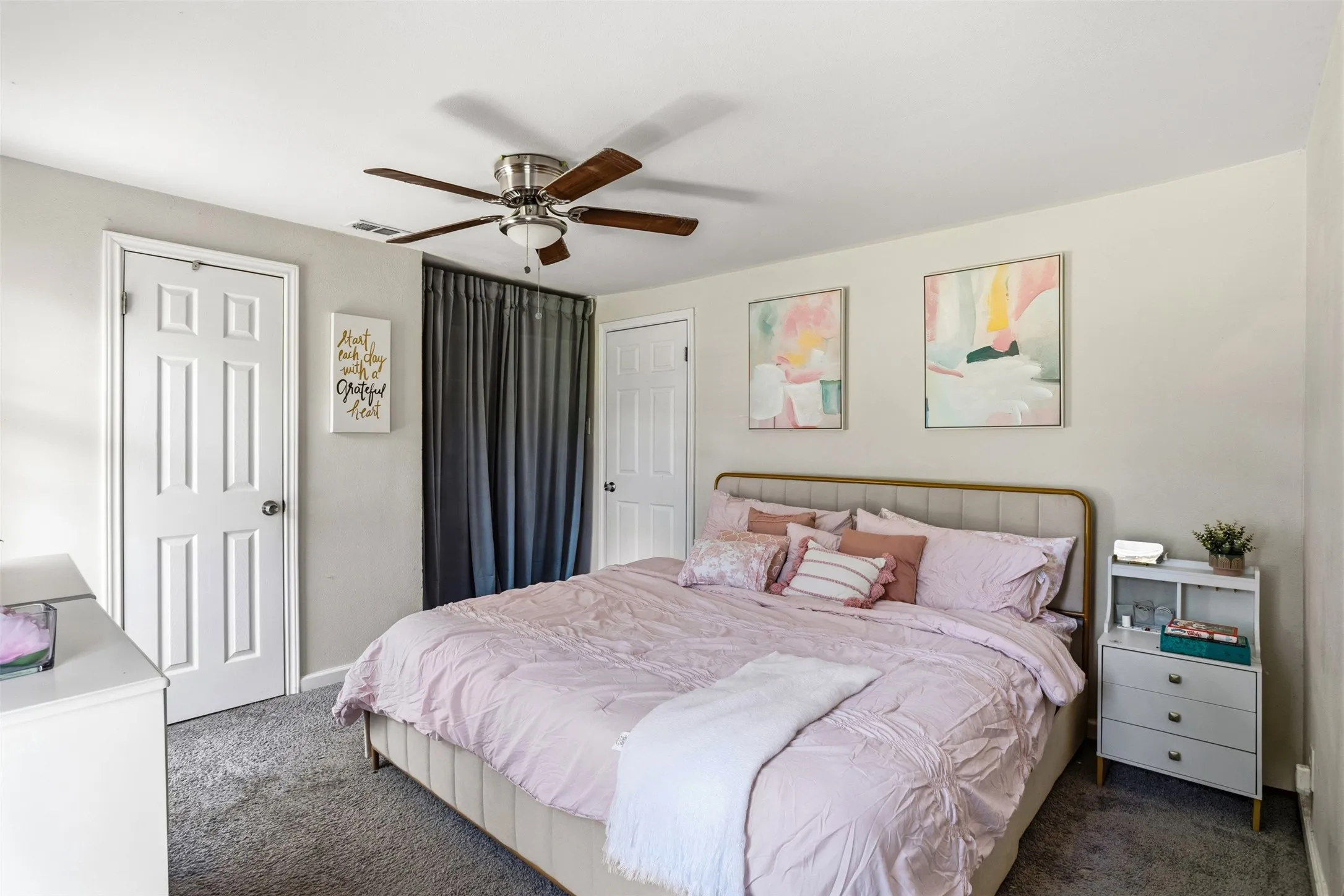 Single Family Residence For Rent in Dallas County , 516 E Wintergreen Road, De Soto, Texas 75115, 4 Bedroom, 1 Bathroom, Garage spaces, 1,738 Sqft, built in 1955, mls#21344195, Real Estate Agent in De Soto, Homes For Rent in Dallas county, Homes For Rent in De Soto, Realtor in De Soto Texas, Real Estate Brokerage Independent Realty Texas, Luminita Cordes Realtor