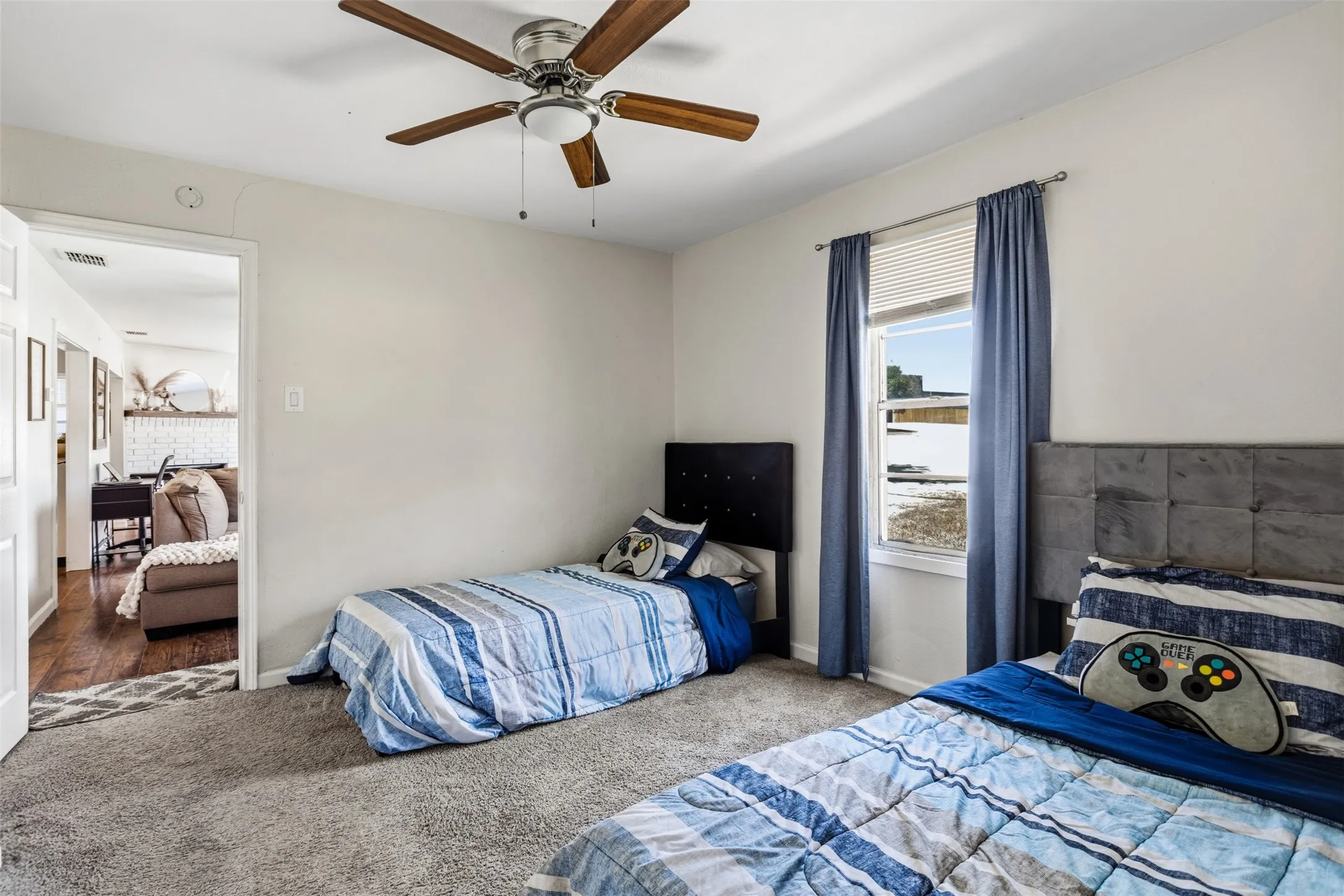 Single Family Residence For Rent in Dallas County , 516 E Wintergreen Road, De Soto, Texas 75115, 4 Bedroom, 1 Bathroom, Garage spaces, 1,738 Sqft, built in 1955, mls#21344195, Real Estate Agent in De Soto, Homes For Rent in Dallas county, Homes For Rent in De Soto, Realtor in De Soto Texas, Real Estate Brokerage Independent Realty Texas, Luminita Cordes Realtor