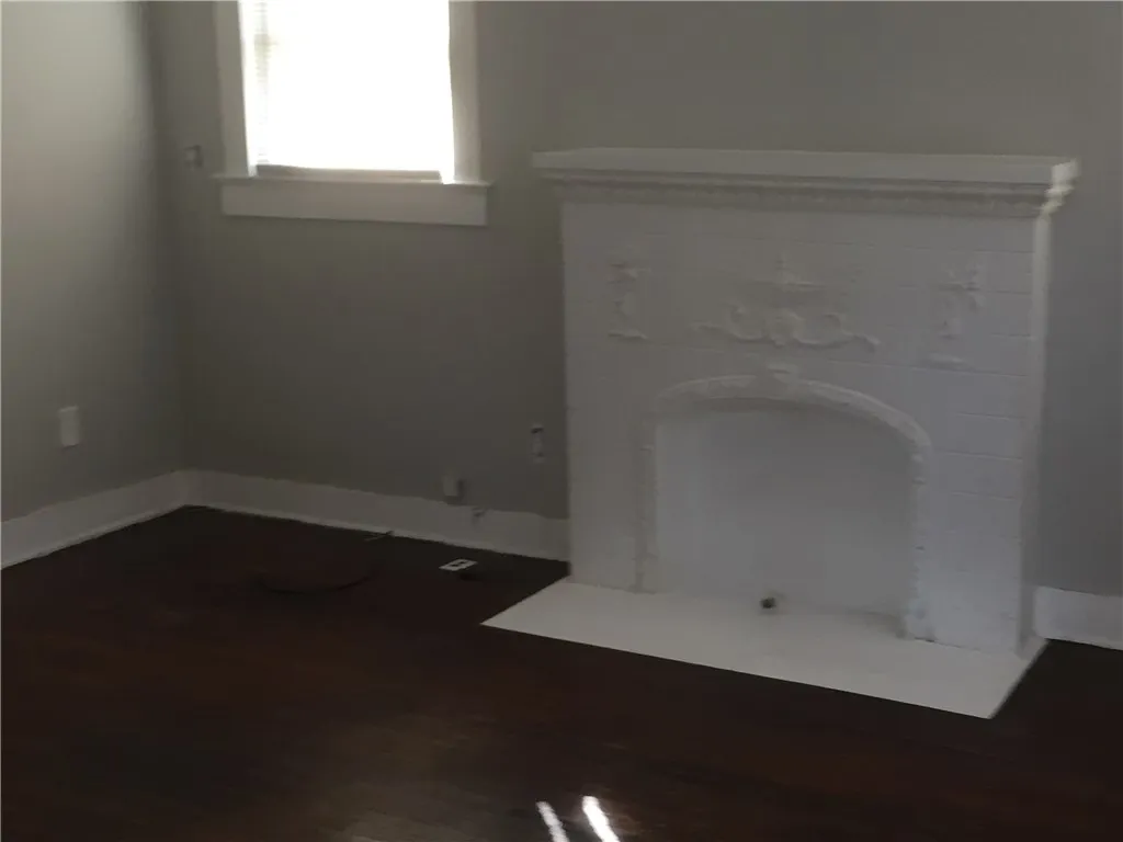 Single Family Residence For Rent in Dallas County , 442 W Suffolk Avenue, Dallas, Texas 75208, 2 Bedroom, 1 Bathroom, Garage spaces, 1,100 Sqft, built in 1929, mls#21344200, Real Estate Agent in Dallas, Homes For Rent in Dallas county, Homes For Rent in Dallas, Realtor in Dallas Texas, Real Estate Brokerage Independent Realty Texas, Luminita Cordes Realtor