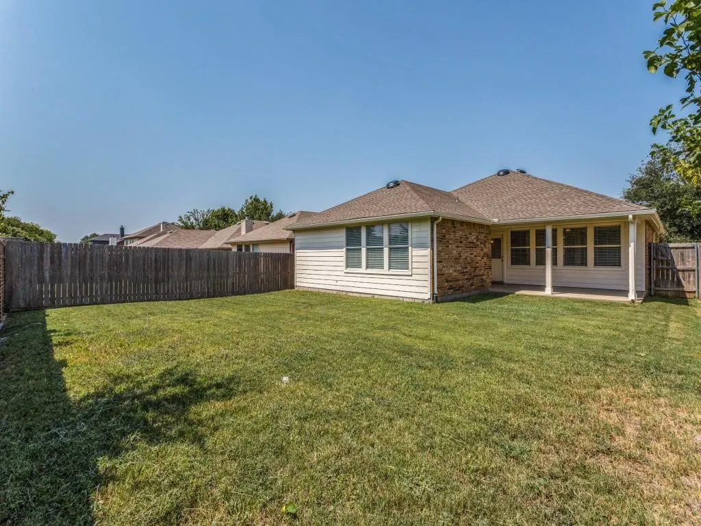 Single Family Residence For Rent in Collin County , 2304 Hayes Street, Mc Kinney, Texas 75071, 4 Bedroom, 2 Bathroom, 2 Garage spaces, 1,787 Sqft, built in 2004, mls#21344198, Real Estate Agent in Mc Kinney, Homes For Rent in Collin county, Homes For Rent in Mc Kinney, Realtor in Mc Kinney Texas, Real Estate Brokerage Independent Realty Texas, Luminita Cordes Realtor
