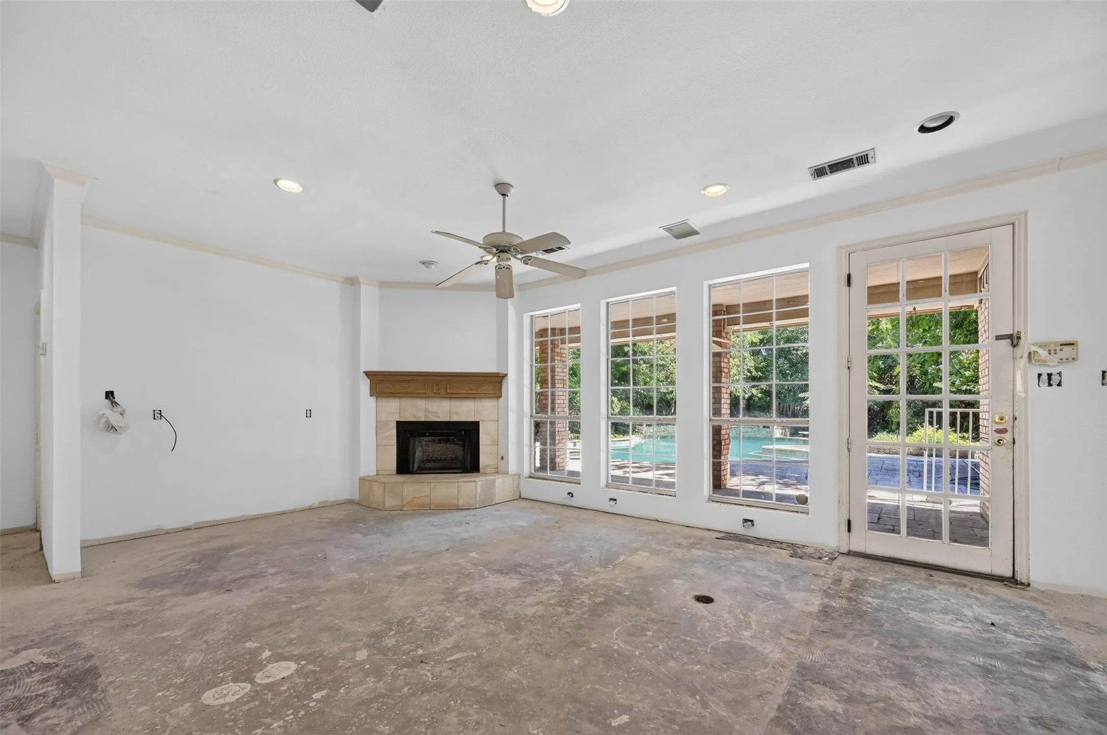 Single Family Residence For Sale in Collin County , 6710 Windrock Road, Dallas, Texas 75252, 5 Bedroom, 4 Bathroom, 3 Garage spaces, 3,120 Sqft, built in 1993, mls#21343111, Real Estate Agent in Dallas, Homes For Sale in Collin county, Homes For Sale in Dallas, Realtor in Dallas Texas, Real Estate Brokerage Independent Realty Texas, Luminita Cordes Realtor