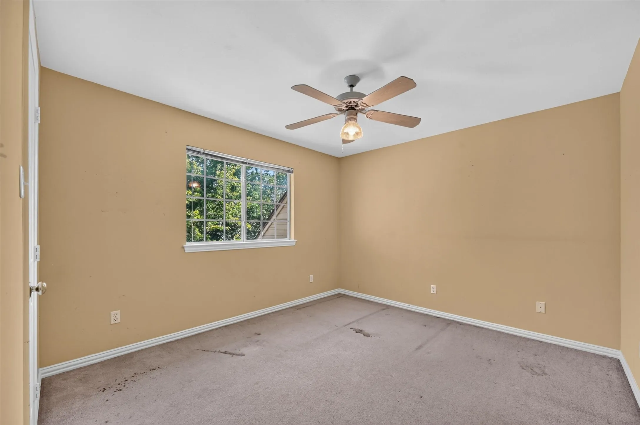 Single Family Residence For Sale in Collin County , 6710 Windrock Road, Dallas, Texas 75252, 5 Bedroom, 4 Bathroom, 3 Garage spaces, 3,120 Sqft, built in 1993, mls#21343111, Real Estate Agent in Dallas, Homes For Sale in Collin county, Homes For Sale in Dallas, Realtor in Dallas Texas, Real Estate Brokerage Independent Realty Texas, Luminita Cordes Realtor