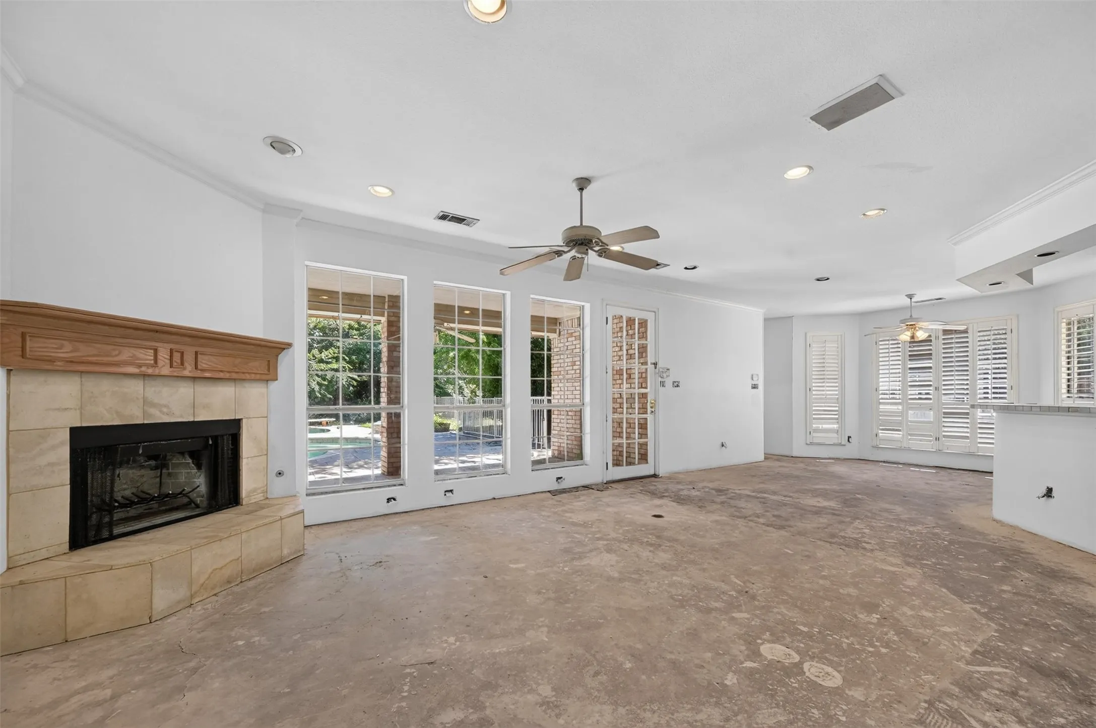 Single Family Residence For Sale in Collin County , 6710 Windrock Road, Dallas, Texas 75252, 5 Bedroom, 4 Bathroom, 3 Garage spaces, 3,120 Sqft, built in 1993, mls#21343111, Real Estate Agent in Dallas, Homes For Sale in Collin county, Homes For Sale in Dallas, Realtor in Dallas Texas, Real Estate Brokerage Independent Realty Texas, Luminita Cordes Realtor