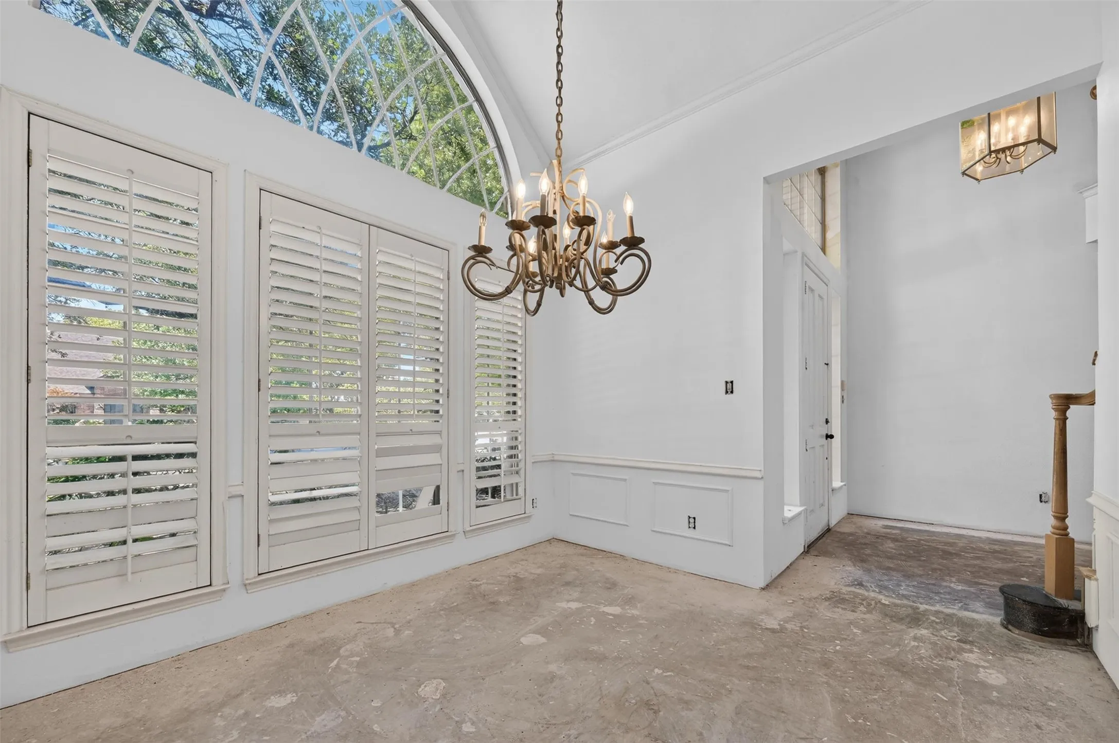 Single Family Residence For Sale in Collin County , 6710 Windrock Road, Dallas, Texas 75252, 5 Bedroom, 4 Bathroom, 3 Garage spaces, 3,120 Sqft, built in 1993, mls#21343111, Real Estate Agent in Dallas, Homes For Sale in Collin county, Homes For Sale in Dallas, Realtor in Dallas Texas, Real Estate Brokerage Independent Realty Texas, Luminita Cordes Realtor