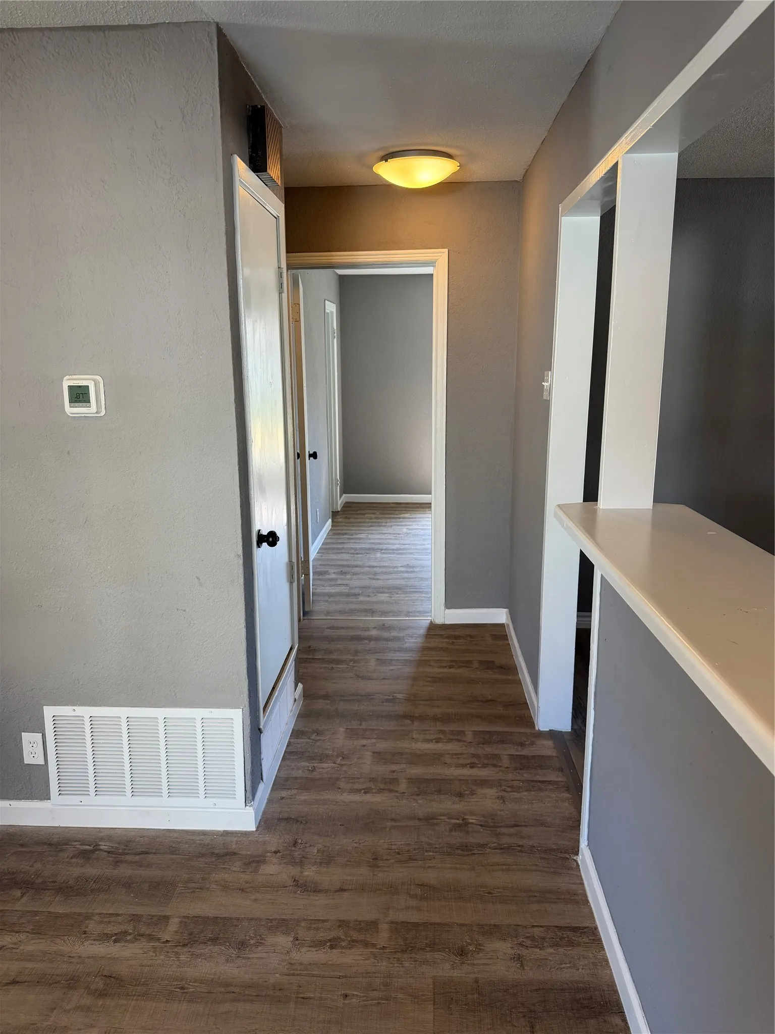 Single Family Residence For Sale in Palo Pinto County , 2111 SE 19th Street, Mineral Wells, Texas 76067, 3 Bedrooms, 2 Bathrooms, Garage spaces, 1,116 Sqft, built in 1951, Price $189,900, mls#21344151, Real Estate Agent in Mineral Wells, Homes For Sale in Palo Pinto county, Homes For Sale in Mineral Wells, Realtor in Mineral Wells Texas, Real Estate Brokerage Independent Realty Texas, Luminita Cordes Realtor