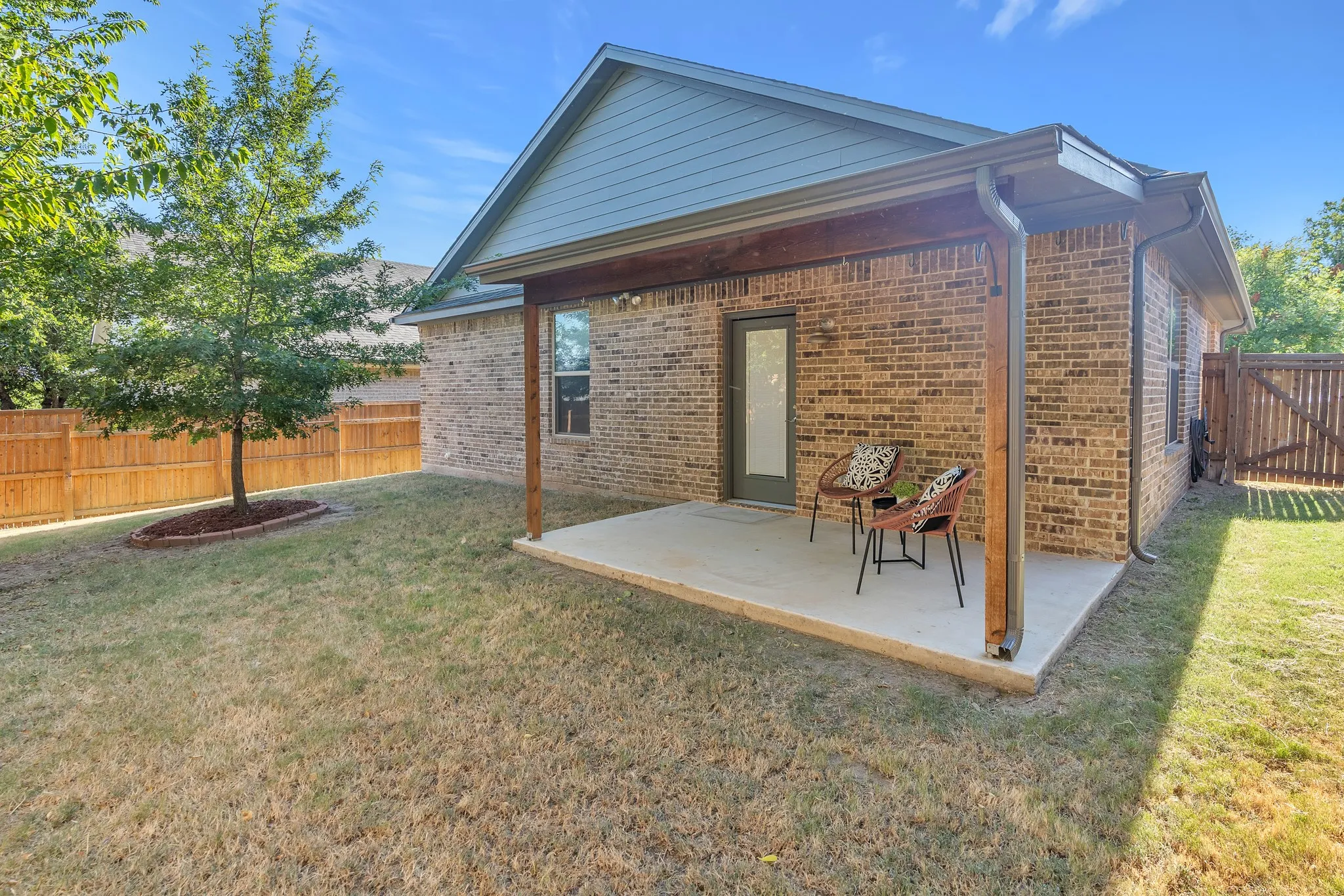 Single Family Residence For Sale in Parker County , 1308 Liberty Street, Weatherford, Texas 76086, 3 Bedroom, 2 Bathroom, 2 Garage spaces, 1,424 Sqft, built in 2020, mls#21343550, Real Estate Agent in Weatherford, Homes For Sale in Parker county, Homes For Sale in Weatherford, Realtor in Weatherford Texas, Real Estate Brokerage Independent Realty Texas, Luminita Cordes Realtor