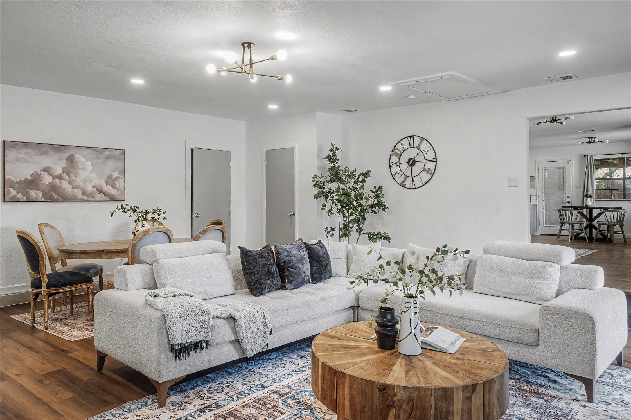 Single Family Residence For Sale in Collin County , 7835 County Road 436, Princeton, Texas 75407, 4 Bedroom, 2 Bathroom, Garage spaces, 2,156 Sqft, built in 1965, mls#21344203, Real Estate Agent in Princeton, Homes For Sale in Collin county, Homes For Sale in Princeton, Realtor in Princeton Texas, Real Estate Brokerage Independent Realty Texas, Luminita Cordes Realtor