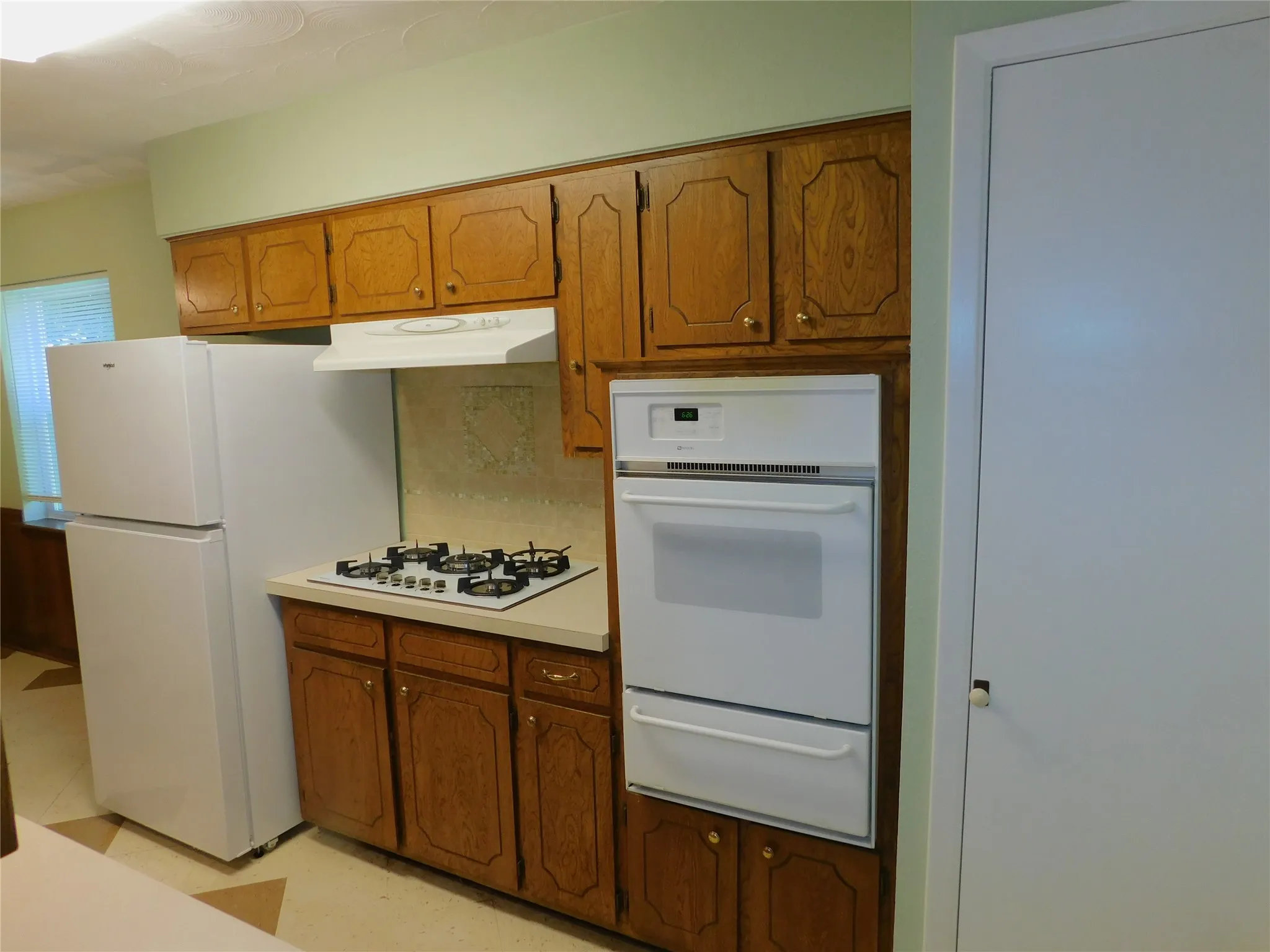 Single Family Residence For Rent in Dallas County , 2445 Eastbrook Drive, Mesquite, Texas 75150, 3 Bedroom, 2 Bathroom, 2 Garage spaces, 1,458 Sqft, built in 1967, mls#21344145, Real Estate Agent in Mesquite, Homes For Rent in Dallas county, Homes For Rent in Mesquite, Realtor in Mesquite Texas, Real Estate Brokerage Independent Realty Texas, Luminita Cordes Realtor