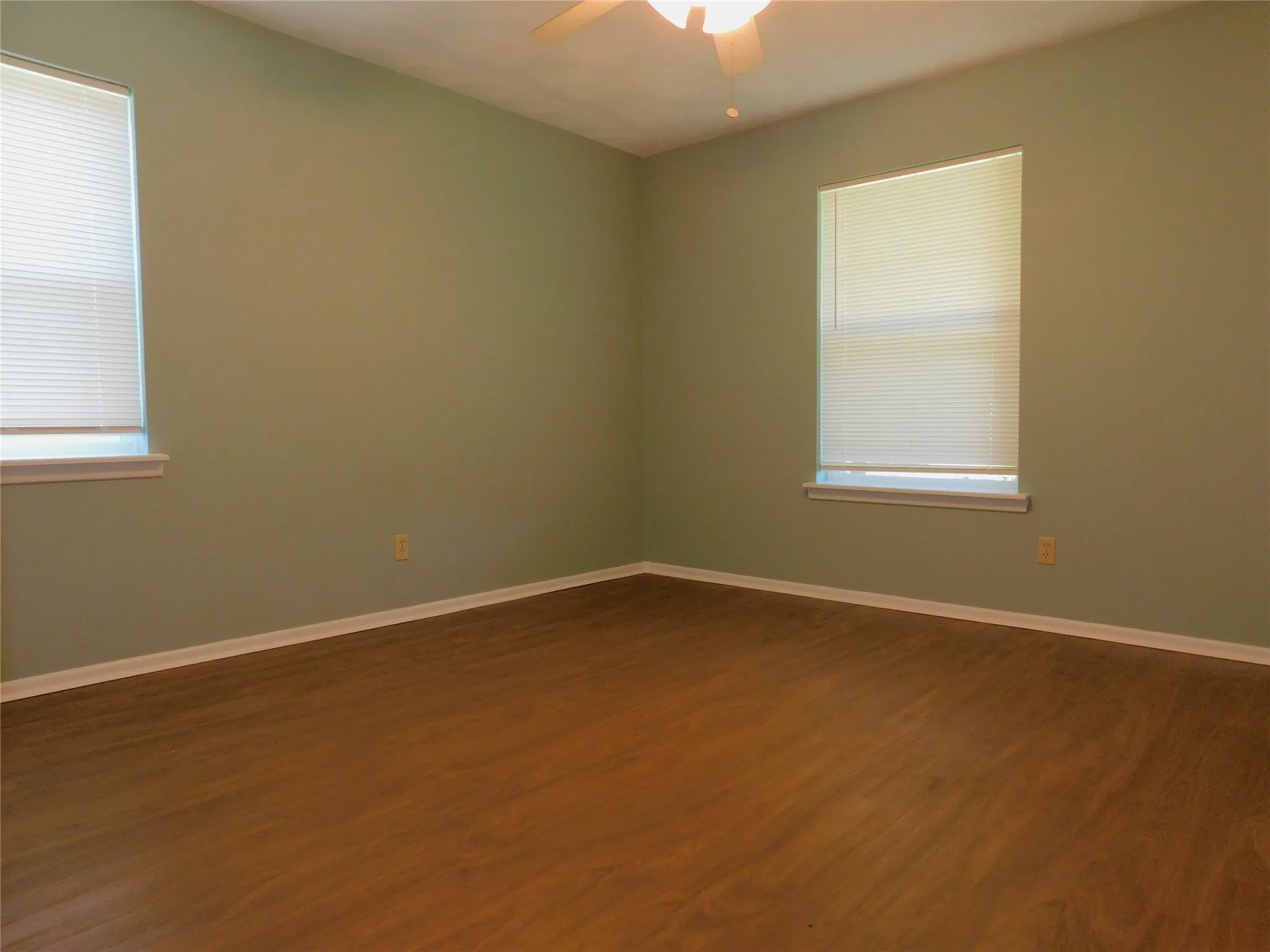 Single Family Residence For Rent in Dallas County , 2445 Eastbrook Drive, Mesquite, Texas 75150, 3 Bedroom, 2 Bathroom, 2 Garage spaces, 1,458 Sqft, built in 1967, mls#21344145, Real Estate Agent in Mesquite, Homes For Rent in Dallas county, Homes For Rent in Mesquite, Realtor in Mesquite Texas, Real Estate Brokerage Independent Realty Texas, Luminita Cordes Realtor