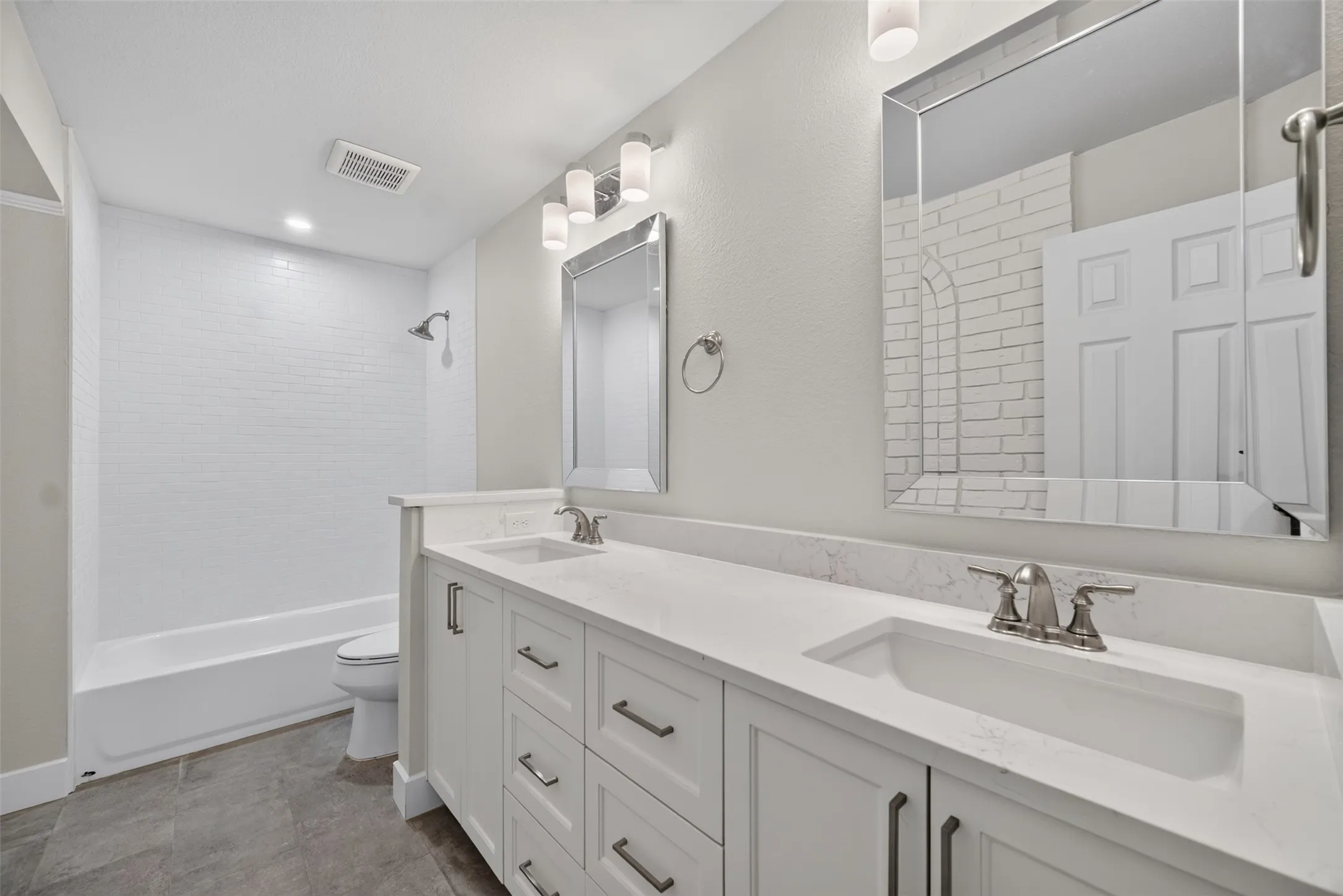 Single Family Residence For Sale in Collin County , 3904 Covinton Lane, Plano, Texas 75023, 4 Bedroom, 3 Bathroom, 2 Garage spaces, 2,596 Sqft, built in 1978, mls#21344234, Real Estate Agent in Plano, Homes For Sale in Collin county, Homes For Sale in Plano, Realtor in Plano Texas, Real Estate Brokerage Independent Realty Texas, Luminita Cordes Realtor
