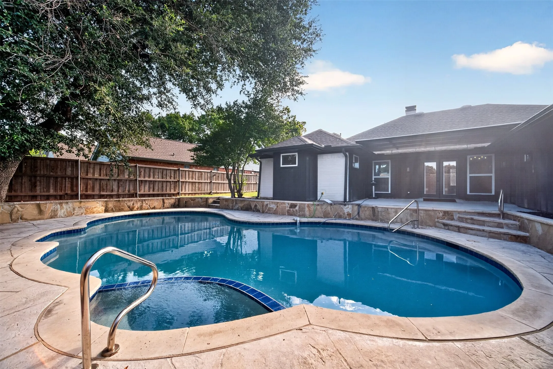 Single Family Residence For Sale in Collin County , 3904 Covinton Lane, Plano, Texas 75023, 4 Bedroom, 3 Bathroom, 2 Garage spaces, 2,596 Sqft, built in 1978, mls#21344234, Real Estate Agent in Plano, Homes For Sale in Collin county, Homes For Sale in Plano, Realtor in Plano Texas, Real Estate Brokerage Independent Realty Texas, Luminita Cordes Realtor