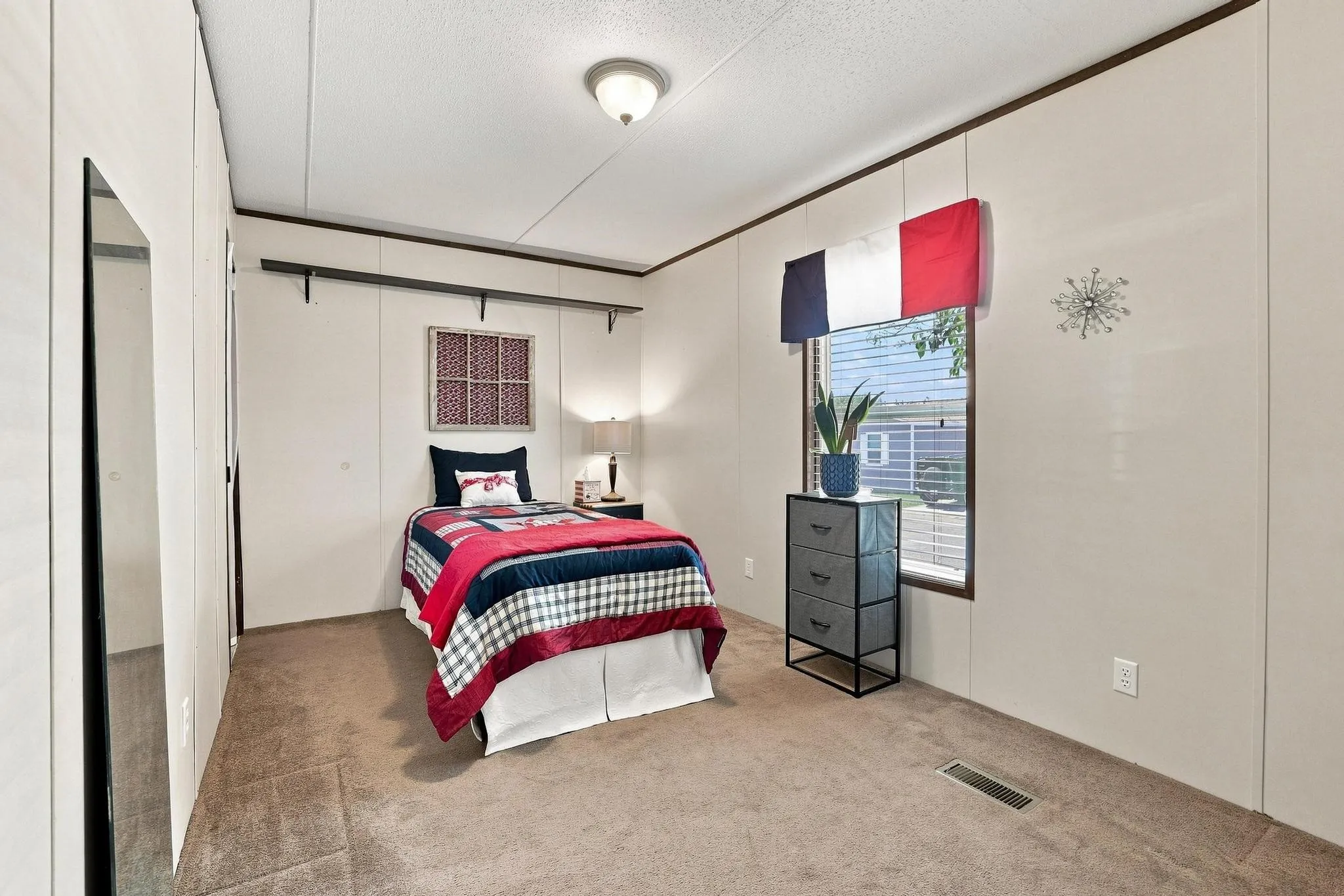 Manufactured Home For Sale in Grayson County , 128 Valerie Lane, Sherman, Texas 75092, 3 Bedroom, 2 Bathroom, Garage spaces, 1,216 Sqft, built in 2018, mls#21343112, Real Estate Agent in Sherman, Homes For Sale in Grayson county, Homes For Sale in Sherman, Realtor in Sherman Texas, Real Estate Brokerage Independent Realty Texas, Luminita Cordes Realtor