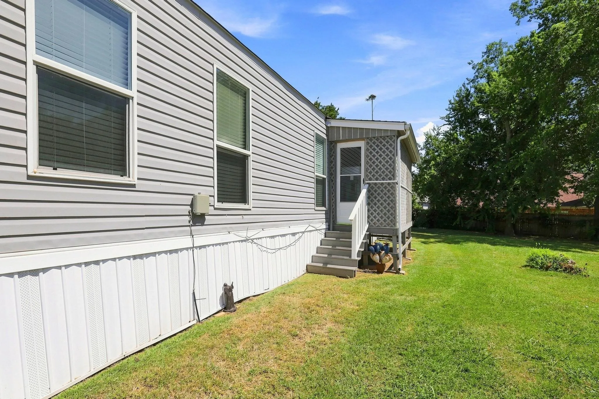 Manufactured Home For Sale in Grayson County , 128 Valerie Lane, Sherman, Texas 75092, 3 Bedroom, 2 Bathroom, Garage spaces, 1,216 Sqft, built in 2018, mls#21343112, Real Estate Agent in Sherman, Homes For Sale in Grayson county, Homes For Sale in Sherman, Realtor in Sherman Texas, Real Estate Brokerage Independent Realty Texas, Luminita Cordes Realtor
