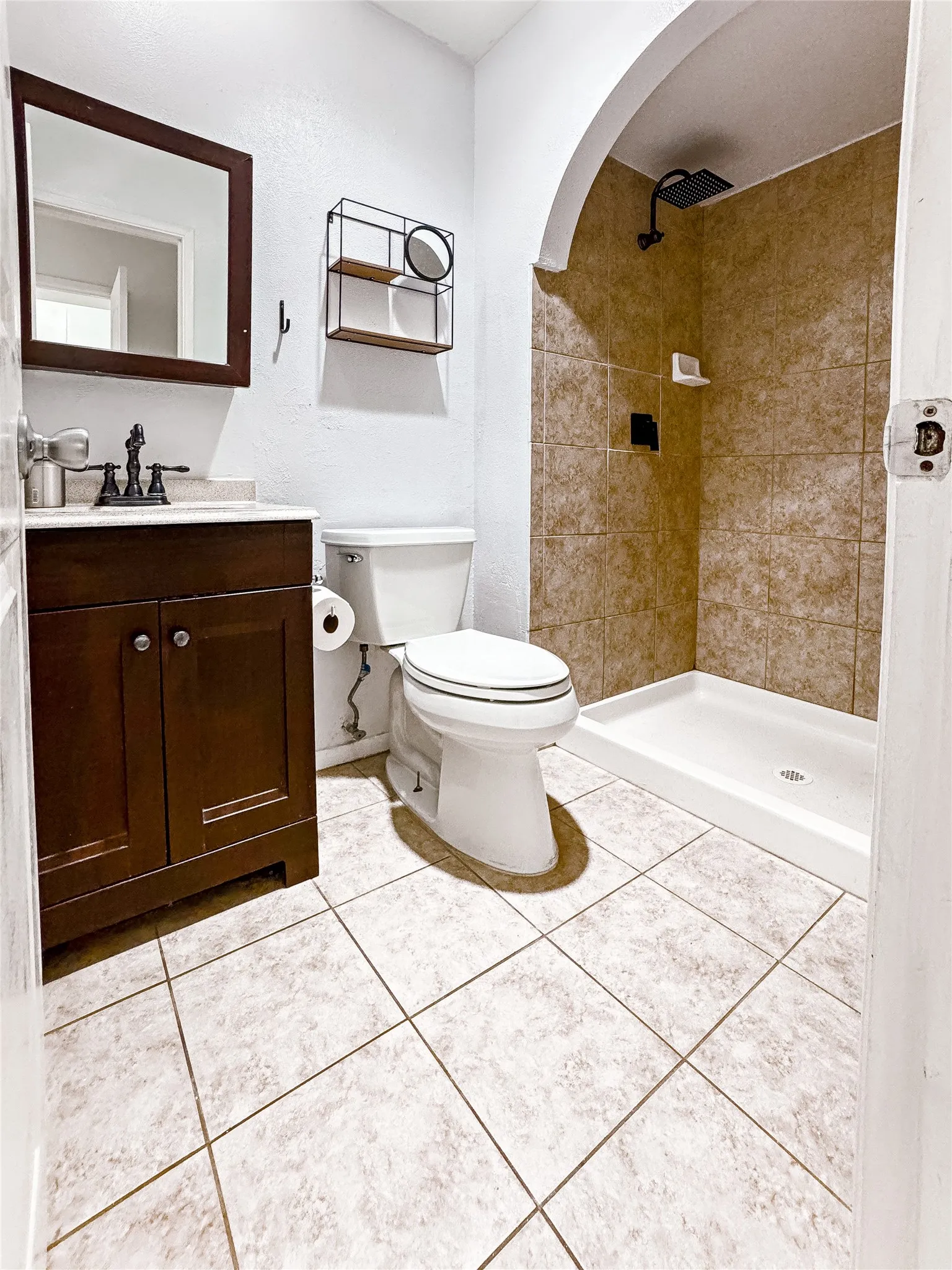 Single Family Residence For Rent in Dallas County , 1425 Meridian Way, Garland, Texas 75040, 3 Bedroom, 2 Bathroom, 1 Garage spaces, 1,223 Sqft, built in 1973, mls#21344238, Real Estate Agent in Garland, Homes For Rent in Dallas county, Homes For Rent in Garland, Realtor in Garland Texas, Real Estate Brokerage Independent Realty Texas, Luminita Cordes Realtor