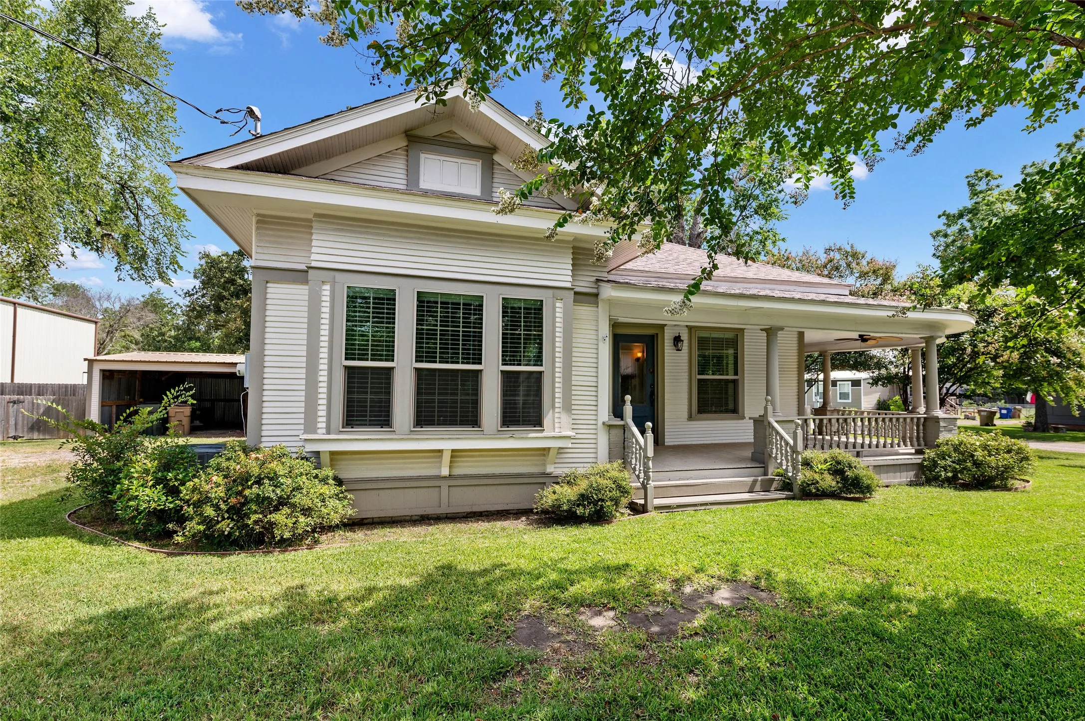 Single Family Residence For Sale in Wood County , 269 E Holley Street, Alba, Texas 75410, 3 Bedroom, 2 Bathroom, Garage spaces, 1,740 Sqft, built in 0, mls#21338843, Real Estate Agent in Alba, Homes For Sale in Wood county, Homes For Sale in Alba, Realtor in Alba Texas, Real Estate Brokerage Independent Realty Texas, Luminita Cordes Realtor