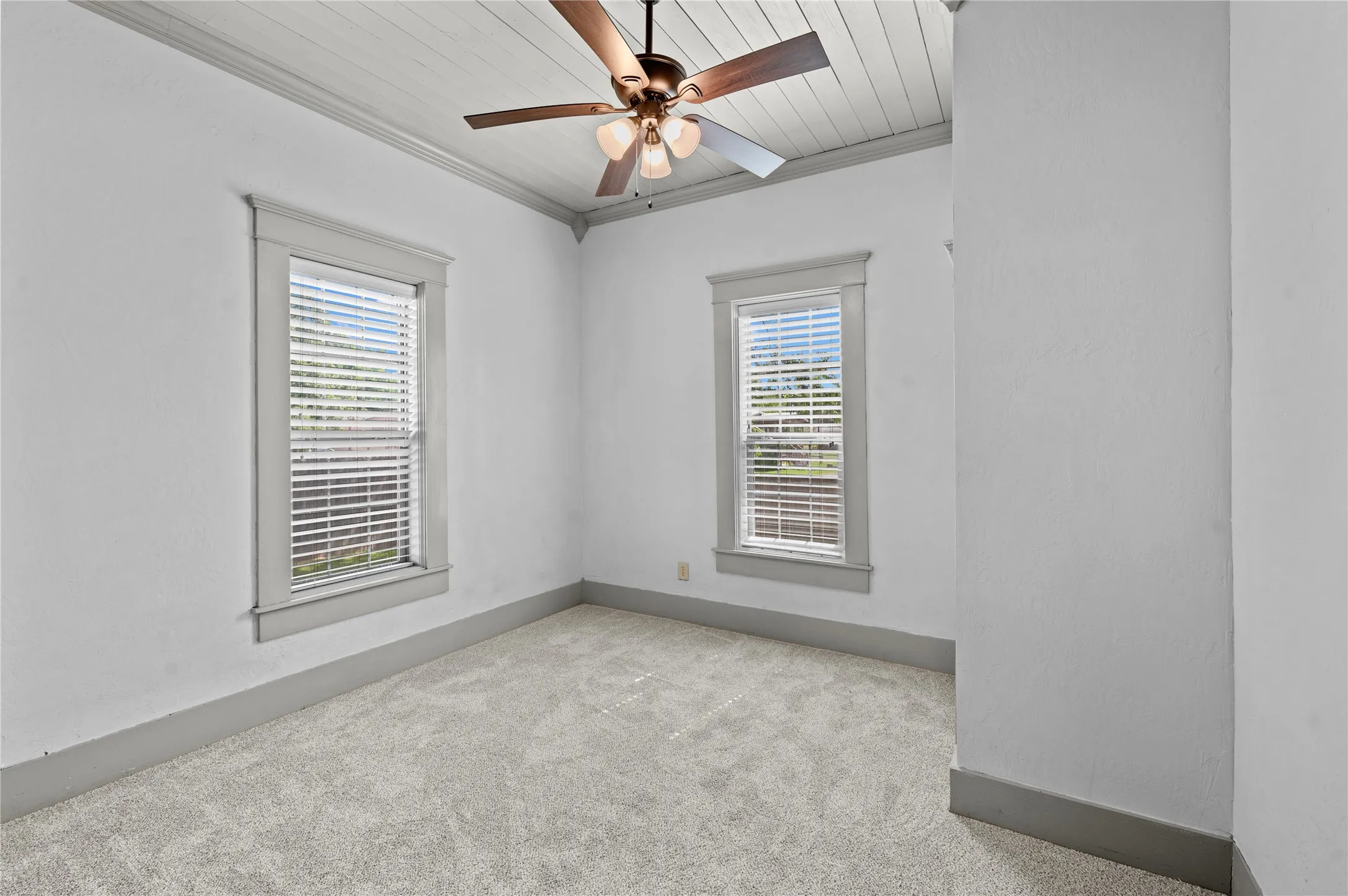 Single Family Residence For Sale in Wood County , 269 E Holley Street, Alba, Texas 75410, 3 Bedroom, 2 Bathroom, Garage spaces, 1,740 Sqft, built in 0, mls#21338843, Real Estate Agent in Alba, Homes For Sale in Wood county, Homes For Sale in Alba, Realtor in Alba Texas, Real Estate Brokerage Independent Realty Texas, Luminita Cordes Realtor