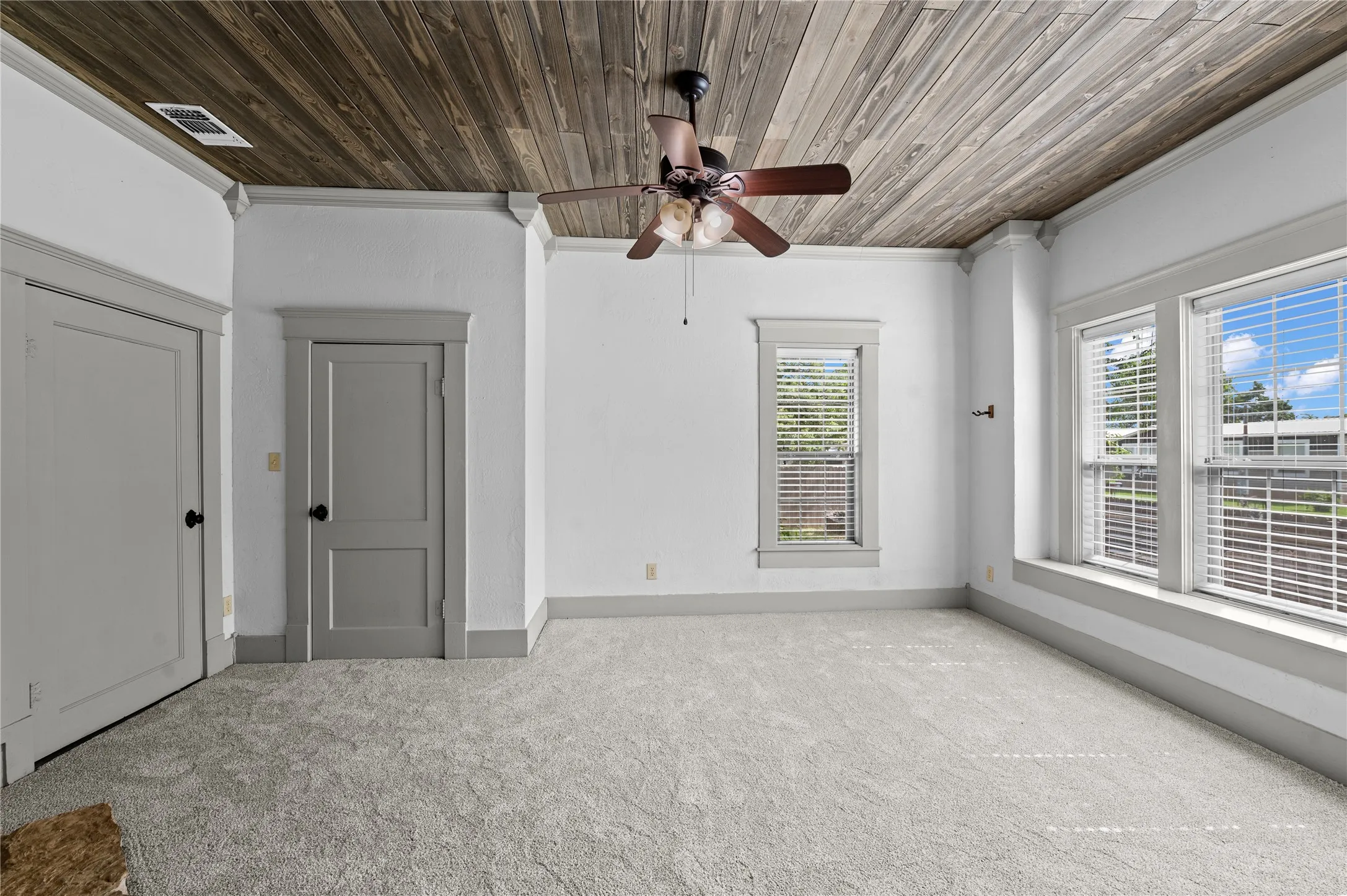 Single Family Residence For Sale in Wood County , 269 E Holley Street, Alba, Texas 75410, 3 Bedroom, 2 Bathroom, Garage spaces, 1,740 Sqft, built in 0, mls#21338843, Real Estate Agent in Alba, Homes For Sale in Wood county, Homes For Sale in Alba, Realtor in Alba Texas, Real Estate Brokerage Independent Realty Texas, Luminita Cordes Realtor
