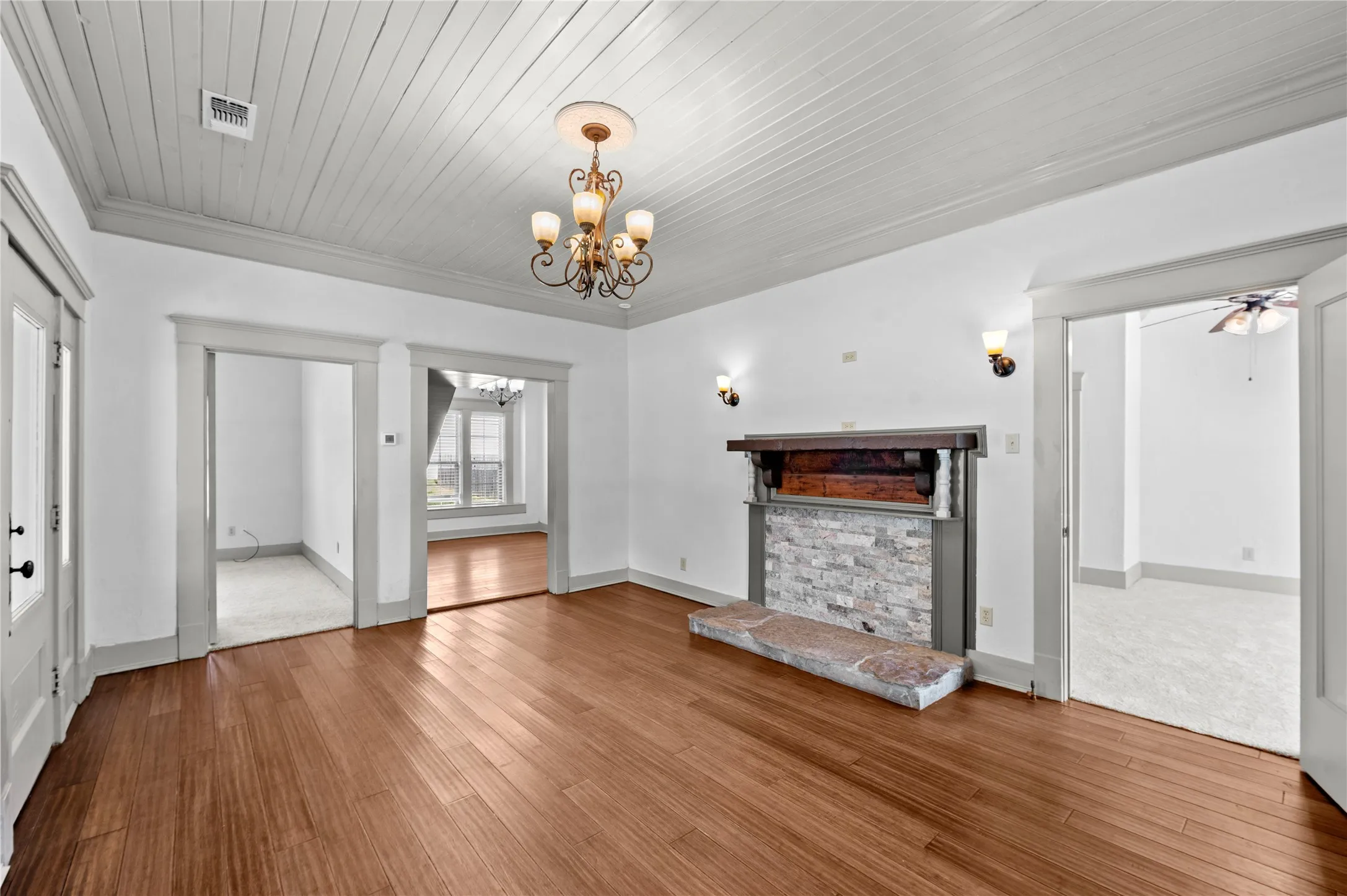 Single Family Residence For Sale in Wood County , 269 E Holley Street, Alba, Texas 75410, 3 Bedroom, 2 Bathroom, Garage spaces, 1,740 Sqft, built in 0, mls#21338843, Real Estate Agent in Alba, Homes For Sale in Wood county, Homes For Sale in Alba, Realtor in Alba Texas, Real Estate Brokerage Independent Realty Texas, Luminita Cordes Realtor
