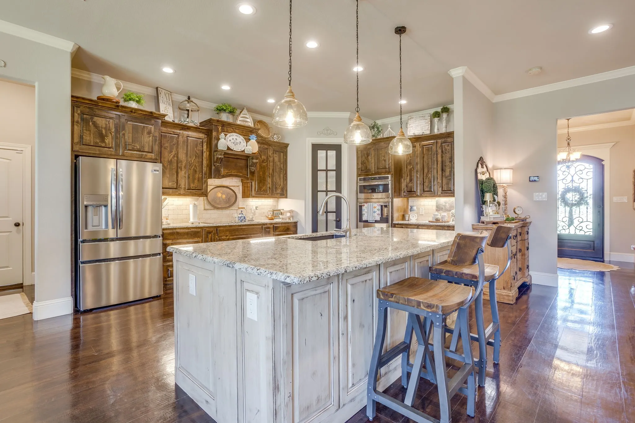Single Family Residence For Sale in Johnson County , 1308 County Road 705, Joshua, Texas 76058, 2 Bedroom, 3 Bathroom, 2 Garage spaces, 2,539 Sqft, built in 2017, mls#21344239, Real Estate Agent in Joshua, Homes For Sale in Johnson county, Homes For Sale in Joshua, Realtor in Joshua Texas, Real Estate Brokerage Independent Realty Texas, Luminita Cordes Realtor