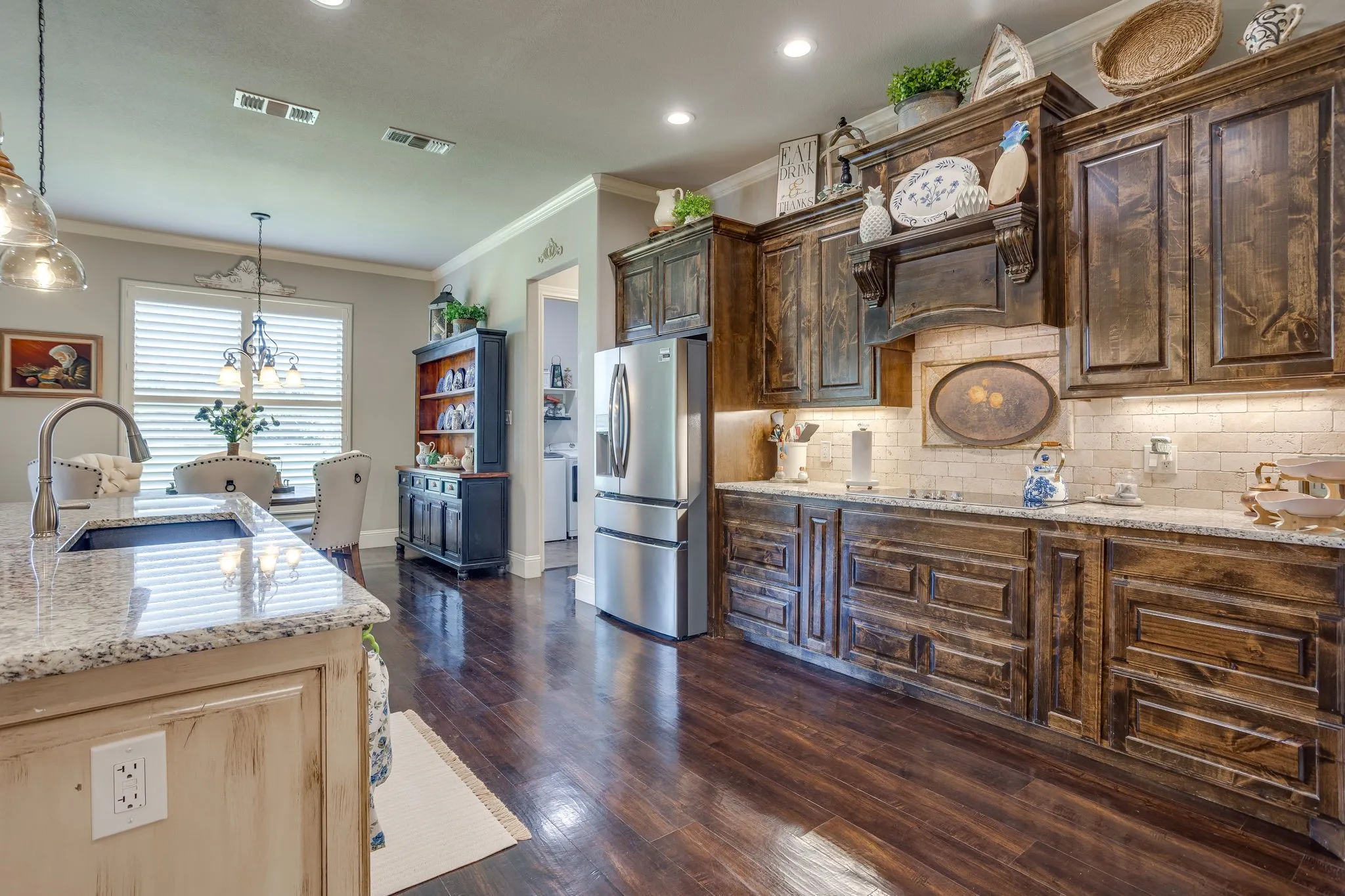 Single Family Residence For Sale in Johnson County , 1308 County Road 705, Joshua, Texas 76058, 2 Bedroom, 3 Bathroom, 2 Garage spaces, 2,539 Sqft, built in 2017, mls#21344239, Real Estate Agent in Joshua, Homes For Sale in Johnson county, Homes For Sale in Joshua, Realtor in Joshua Texas, Real Estate Brokerage Independent Realty Texas, Luminita Cordes Realtor