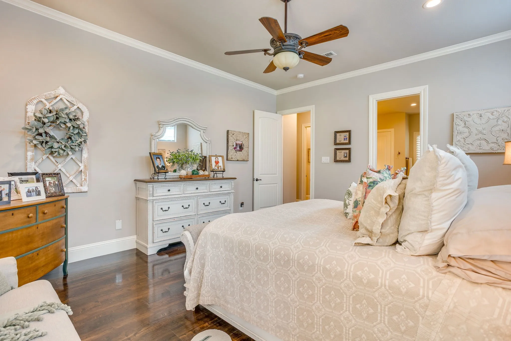 Single Family Residence For Sale in Johnson County , 1308 County Road 705, Joshua, Texas 76058, 2 Bedroom, 3 Bathroom, 2 Garage spaces, 2,539 Sqft, built in 2017, mls#21344239, Real Estate Agent in Joshua, Homes For Sale in Johnson county, Homes For Sale in Joshua, Realtor in Joshua Texas, Real Estate Brokerage Independent Realty Texas, Luminita Cordes Realtor