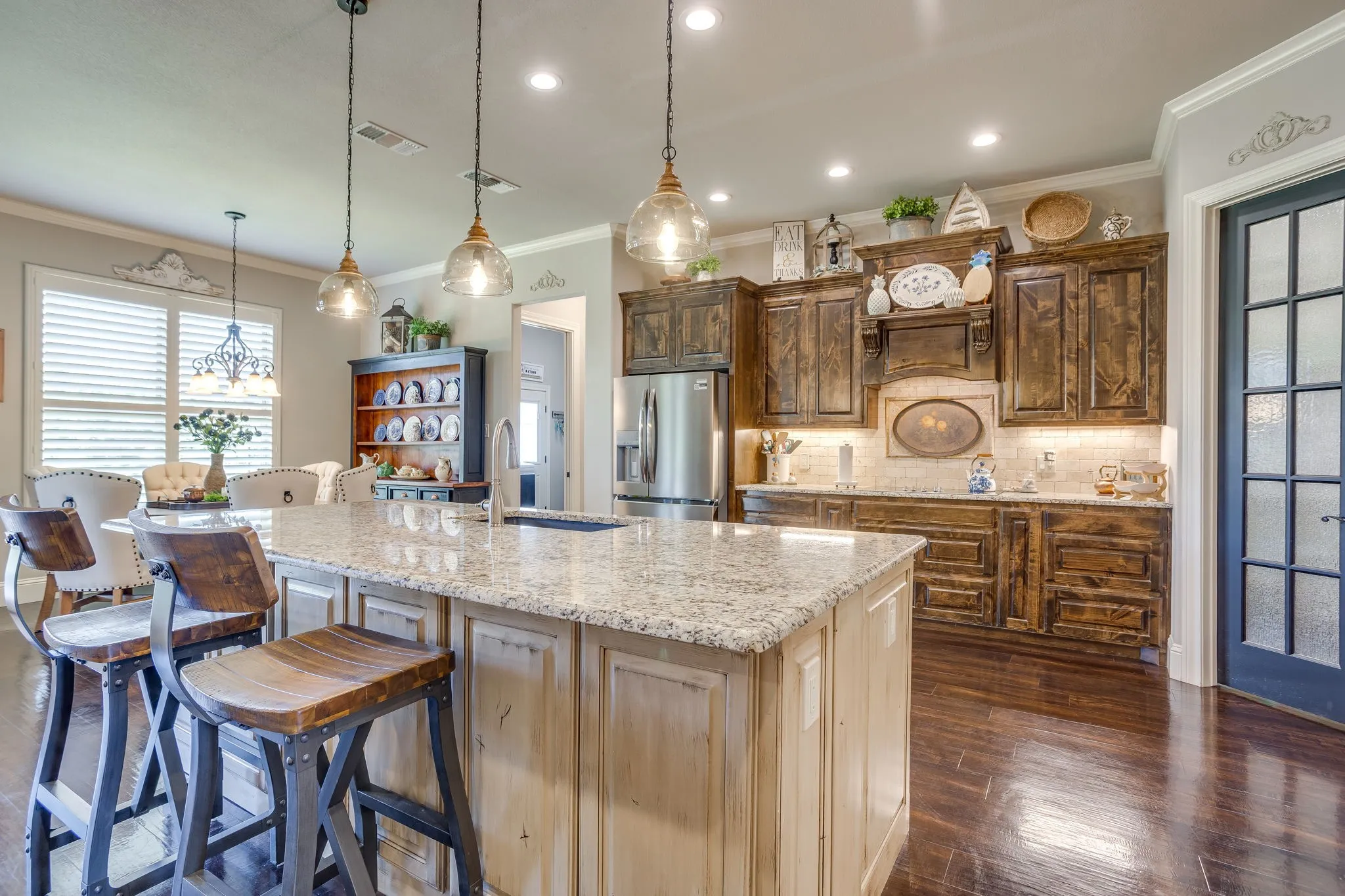 Single Family Residence For Sale in Johnson County , 1308 County Road 705, Joshua, Texas 76058, 2 Bedroom, 3 Bathroom, 2 Garage spaces, 2,539 Sqft, built in 2017, mls#21344239, Real Estate Agent in Joshua, Homes For Sale in Johnson county, Homes For Sale in Joshua, Realtor in Joshua Texas, Real Estate Brokerage Independent Realty Texas, Luminita Cordes Realtor