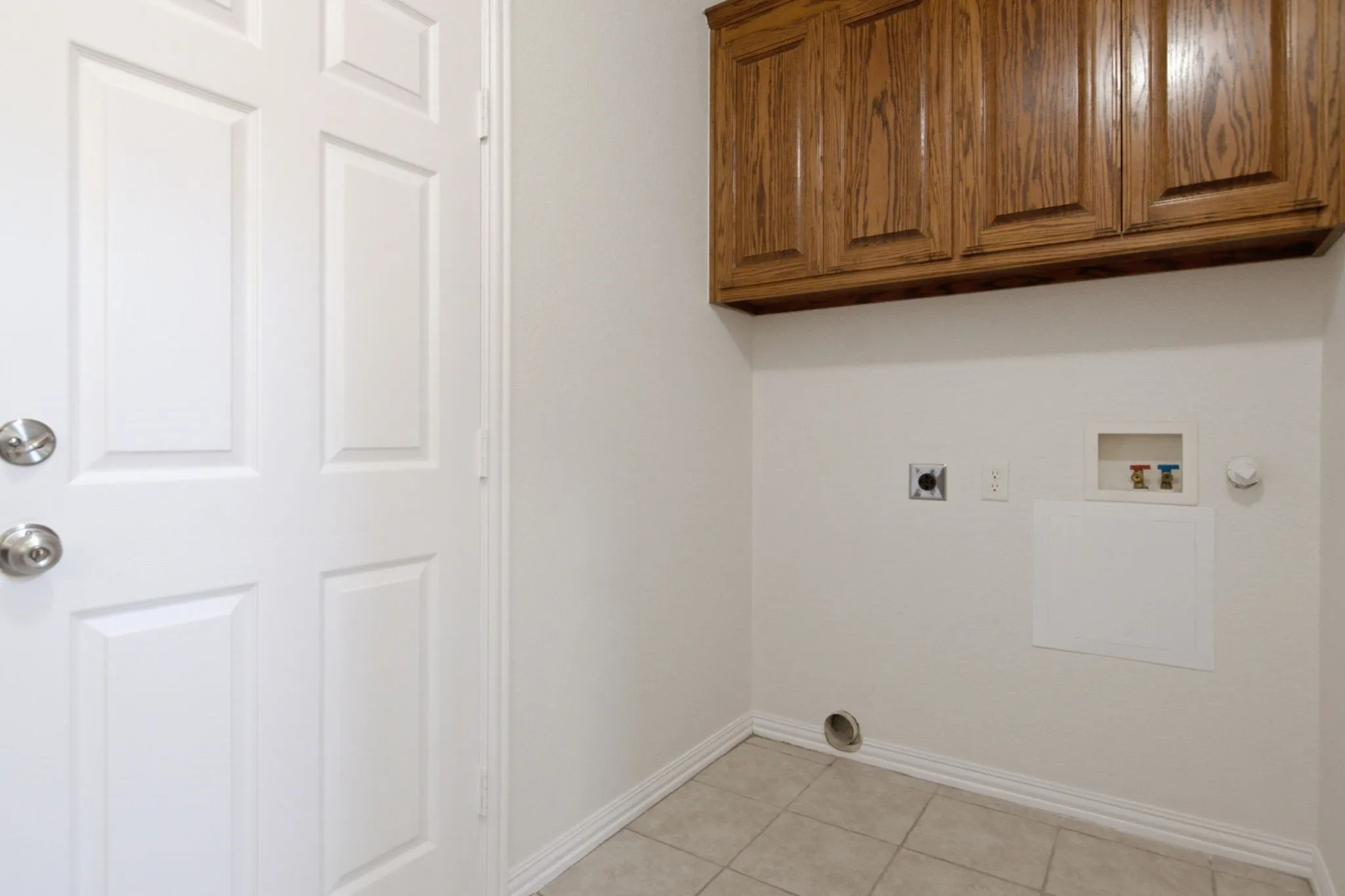 Laundry with storage!