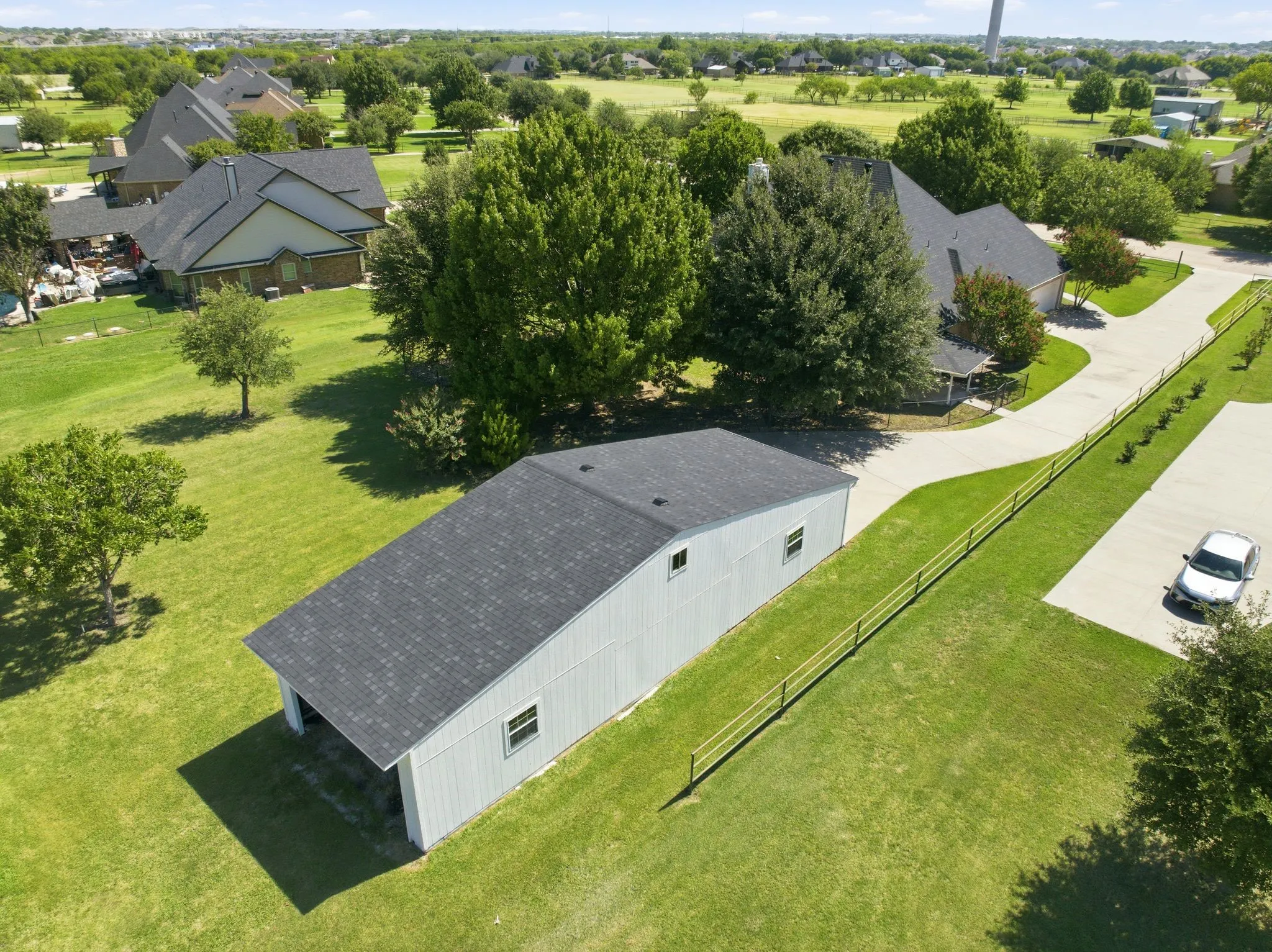 Detached 2 car garage, workshop and carport!