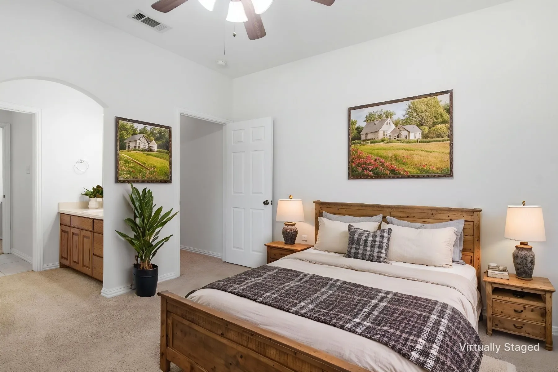 Bedroom #3, with walk in closet, Jack & Jill Bath!