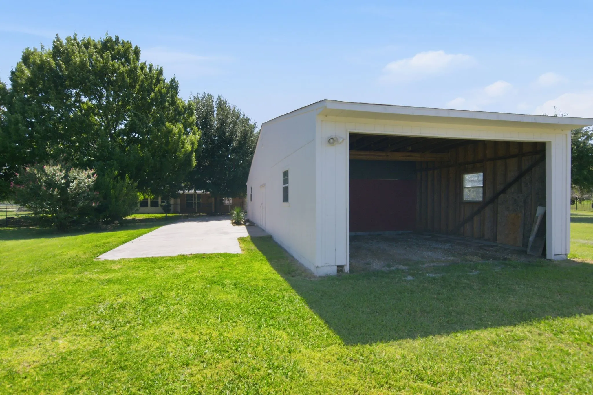 Carport for your boat, or RV.  Great Storage !  New roof in June 2026!