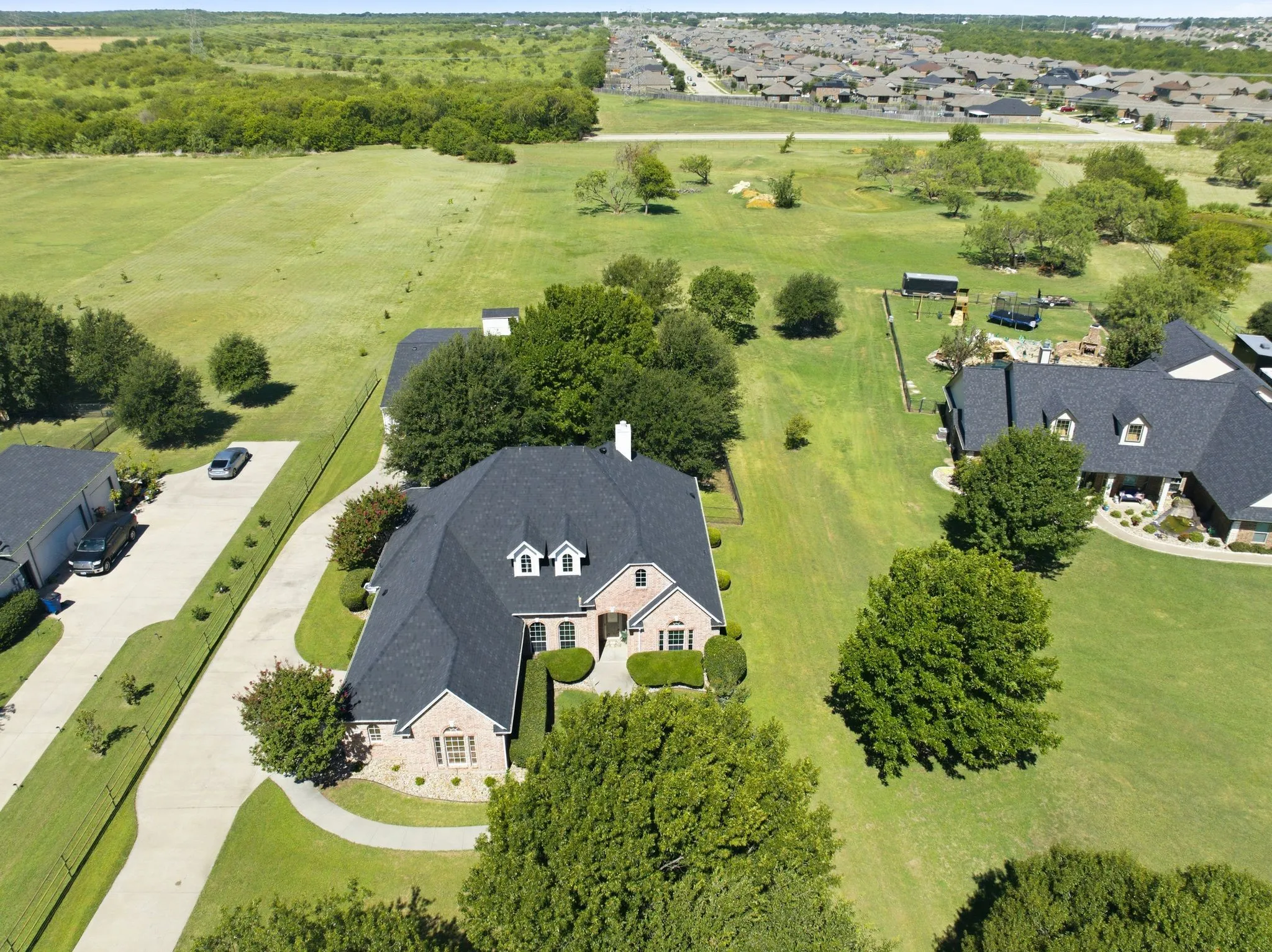 Beautiful home, beautiful area! You will love living in Horse Creek Farms!