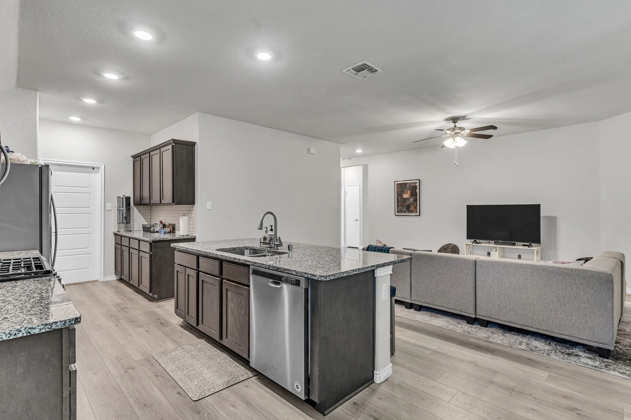 Single Family Residence For Sale in Denton County , 3109 Frio Road, Little Elm, Texas 75068, 4 Bedroom, 2 Bathroom, 2 Garage spaces, 1,631 Sqft, built in 2020, mls#21344224, Real Estate Agent in Little Elm, Homes For Sale in Denton county, Homes For Sale in Little Elm, Realtor in Little Elm Texas, Real Estate Brokerage Independent Realty Texas, Luminita Cordes Realtor