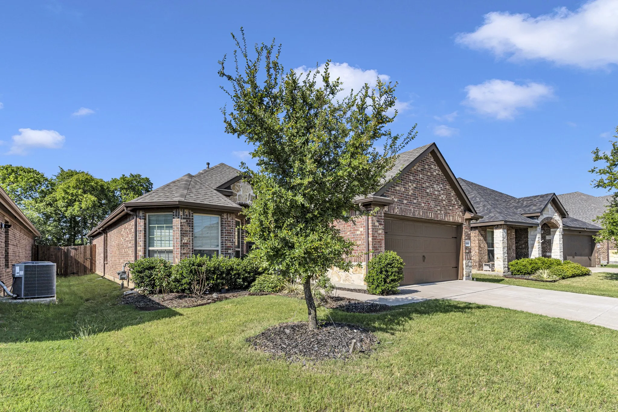 Single Family Residence For Sale in Denton County , 3109 Frio Road, Little Elm, Texas 75068, 4 Bedroom, 2 Bathroom, 2 Garage spaces, 1,631 Sqft, built in 2020, mls#21344224, Real Estate Agent in Little Elm, Homes For Sale in Denton county, Homes For Sale in Little Elm, Realtor in Little Elm Texas, Real Estate Brokerage Independent Realty Texas, Luminita Cordes Realtor