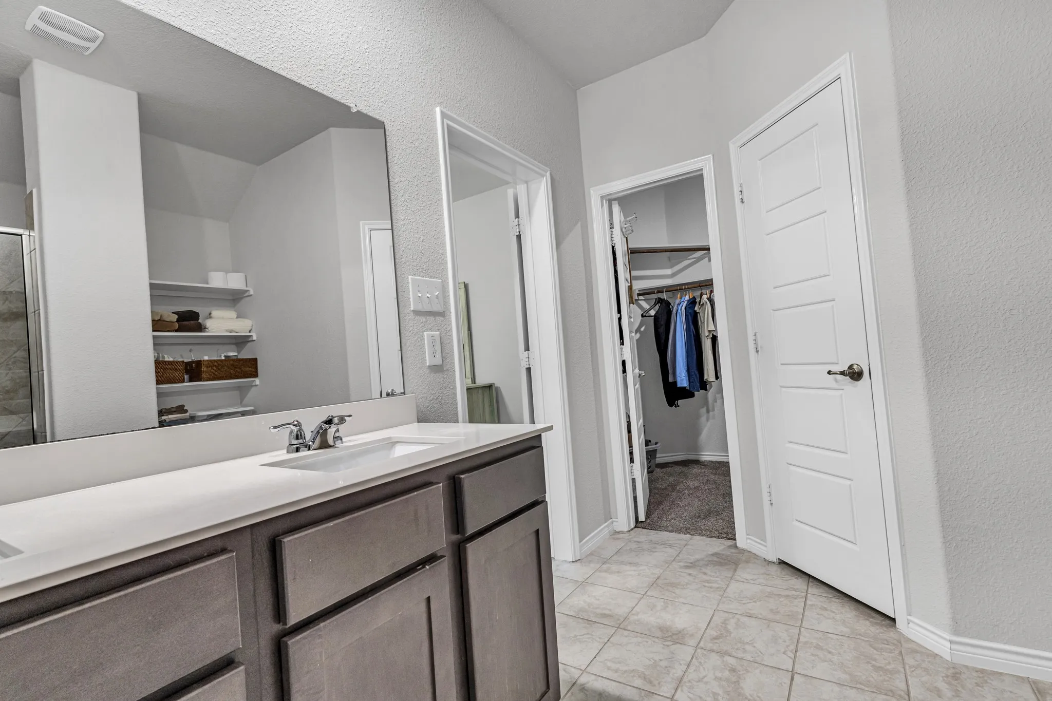 Single Family Residence For Sale in Denton County , 3109 Frio Road, Little Elm, Texas 75068, 4 Bedroom, 2 Bathroom, 2 Garage spaces, 1,631 Sqft, built in 2020, mls#21344224, Real Estate Agent in Little Elm, Homes For Sale in Denton county, Homes For Sale in Little Elm, Realtor in Little Elm Texas, Real Estate Brokerage Independent Realty Texas, Luminita Cordes Realtor