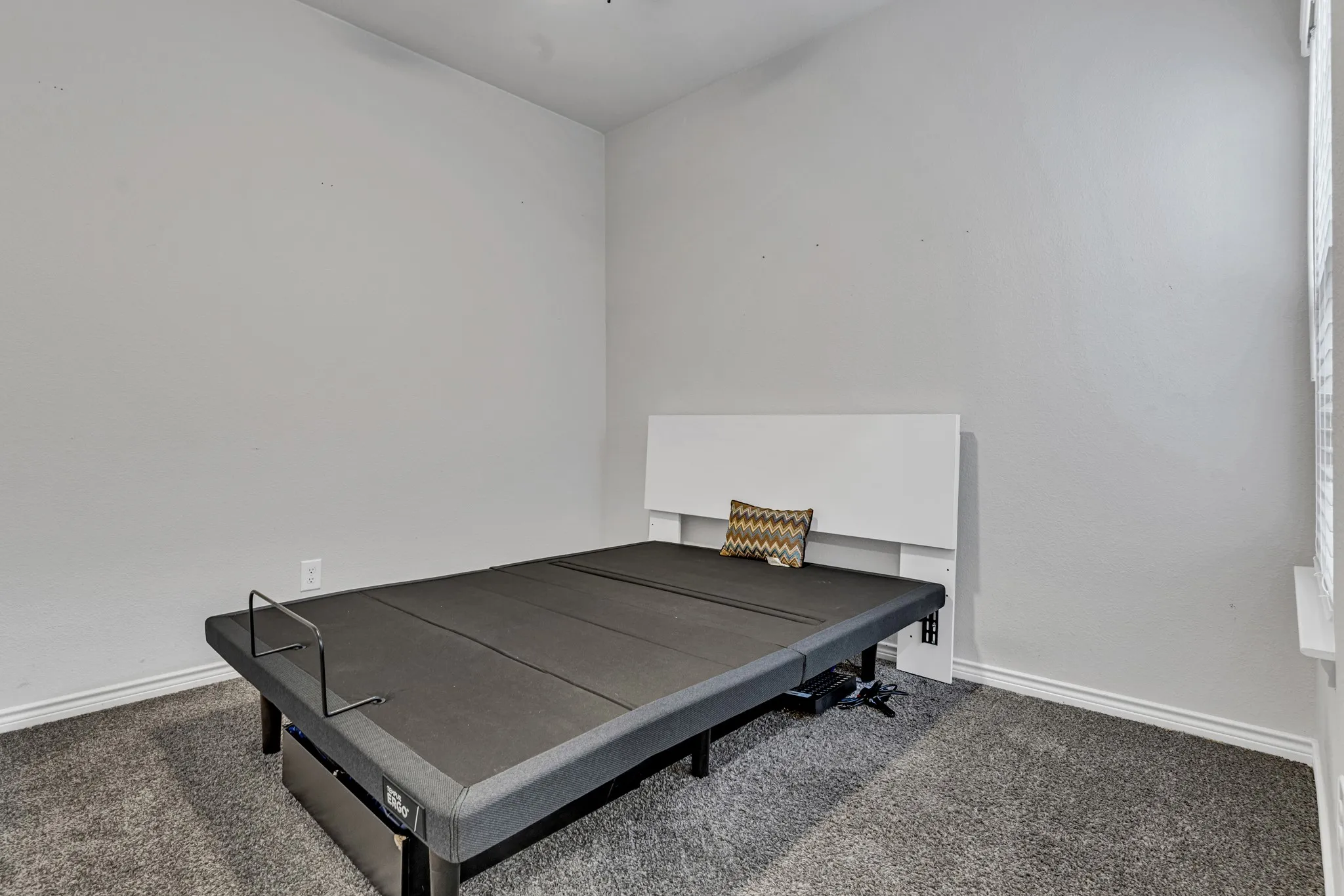Single Family Residence For Sale in Denton County , 3109 Frio Road, Little Elm, Texas 75068, 4 Bedroom, 2 Bathroom, 2 Garage spaces, 1,631 Sqft, built in 2020, mls#21344224, Real Estate Agent in Little Elm, Homes For Sale in Denton county, Homes For Sale in Little Elm, Realtor in Little Elm Texas, Real Estate Brokerage Independent Realty Texas, Luminita Cordes Realtor